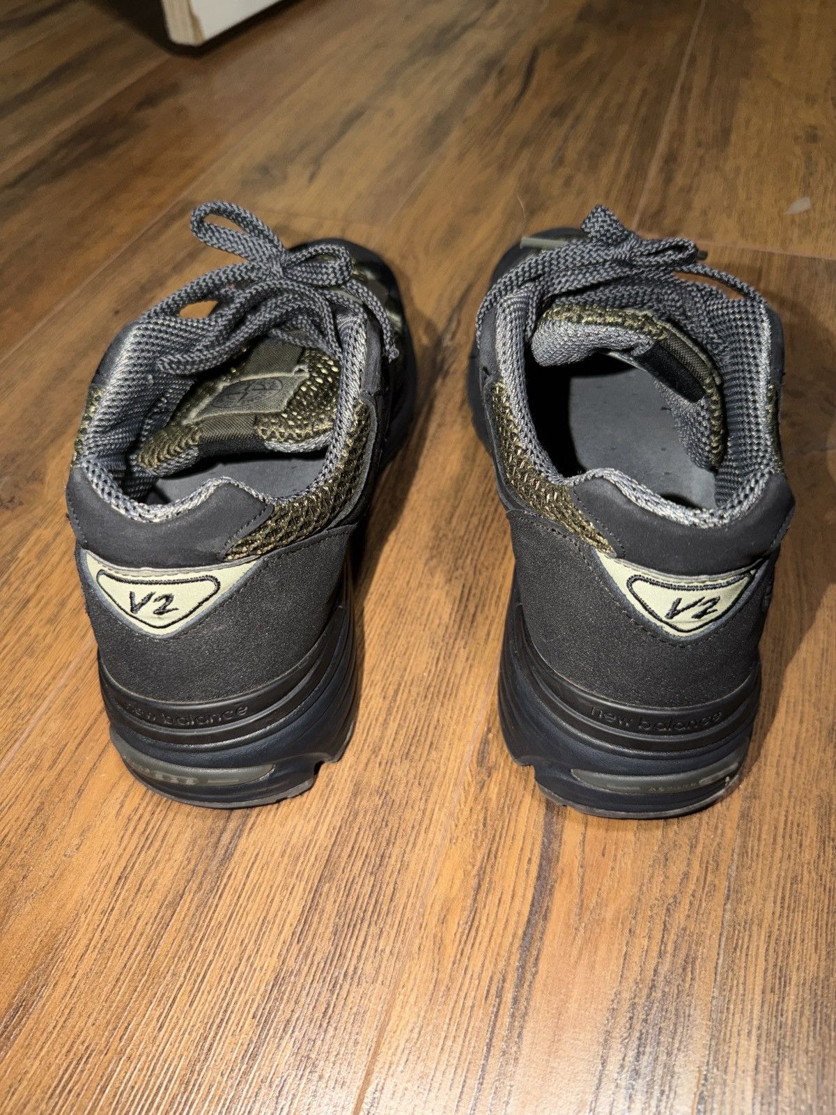 New Balance × Stone Island New Balance 991v2 x Stone Island Size US 10 / EU 43 - 4 Thumbnail
