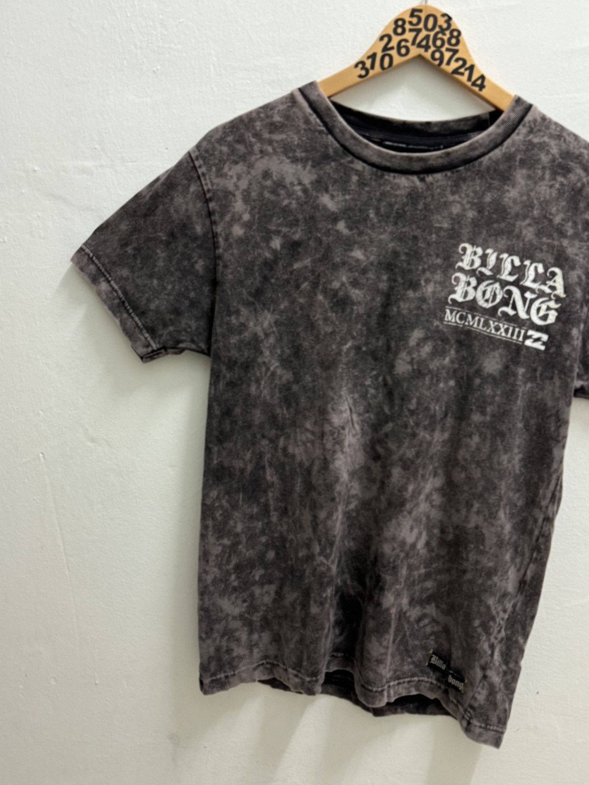 Billabong VINTAGE BILLABONG HOME OF THE WAVE SURFING TER Size US S / EU 44-46 / 1 - 3 Thumbnail