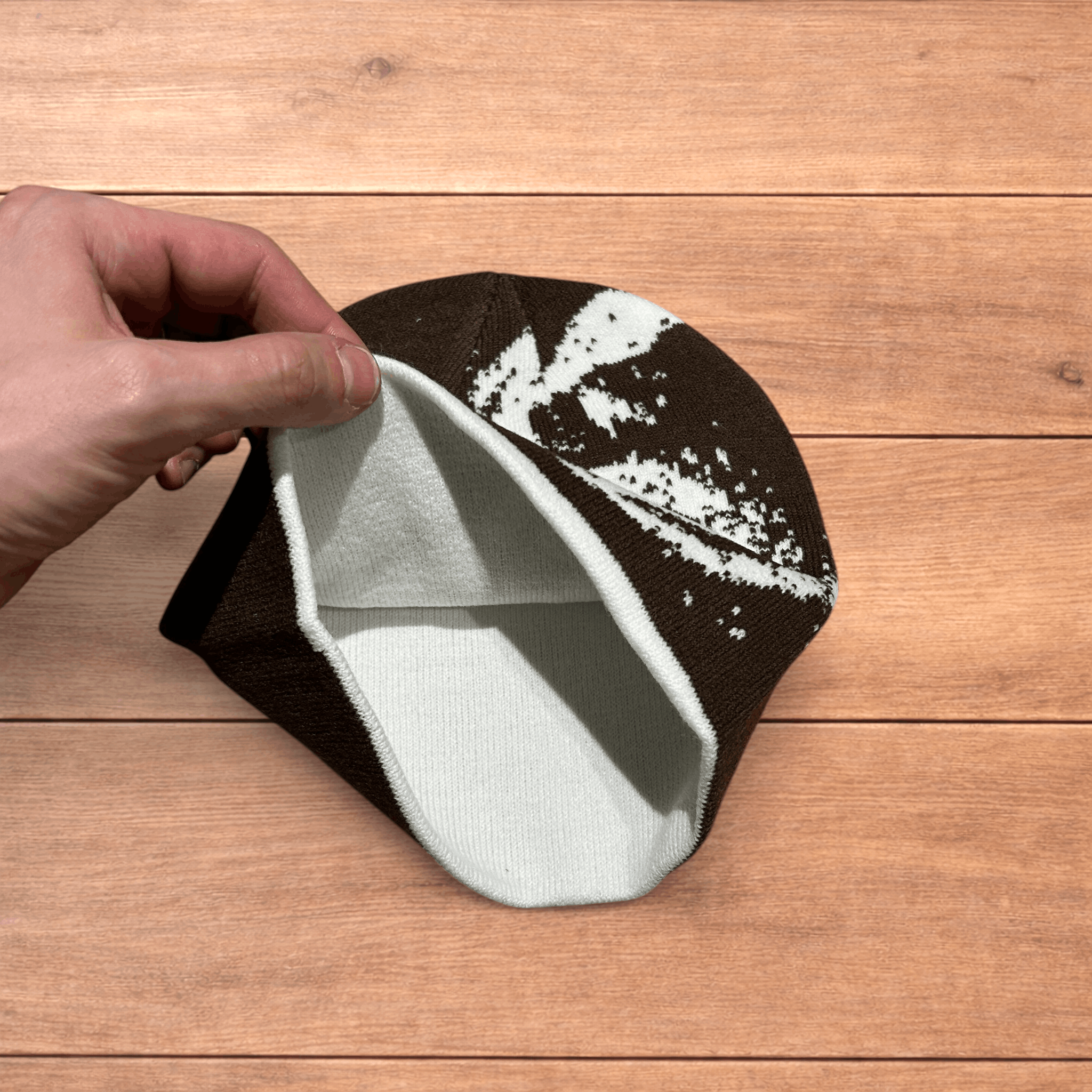 Japanese Brand Japanese vintage style beanie in brown with graphic design. Size ONE SIZE - 4 Thumbnail