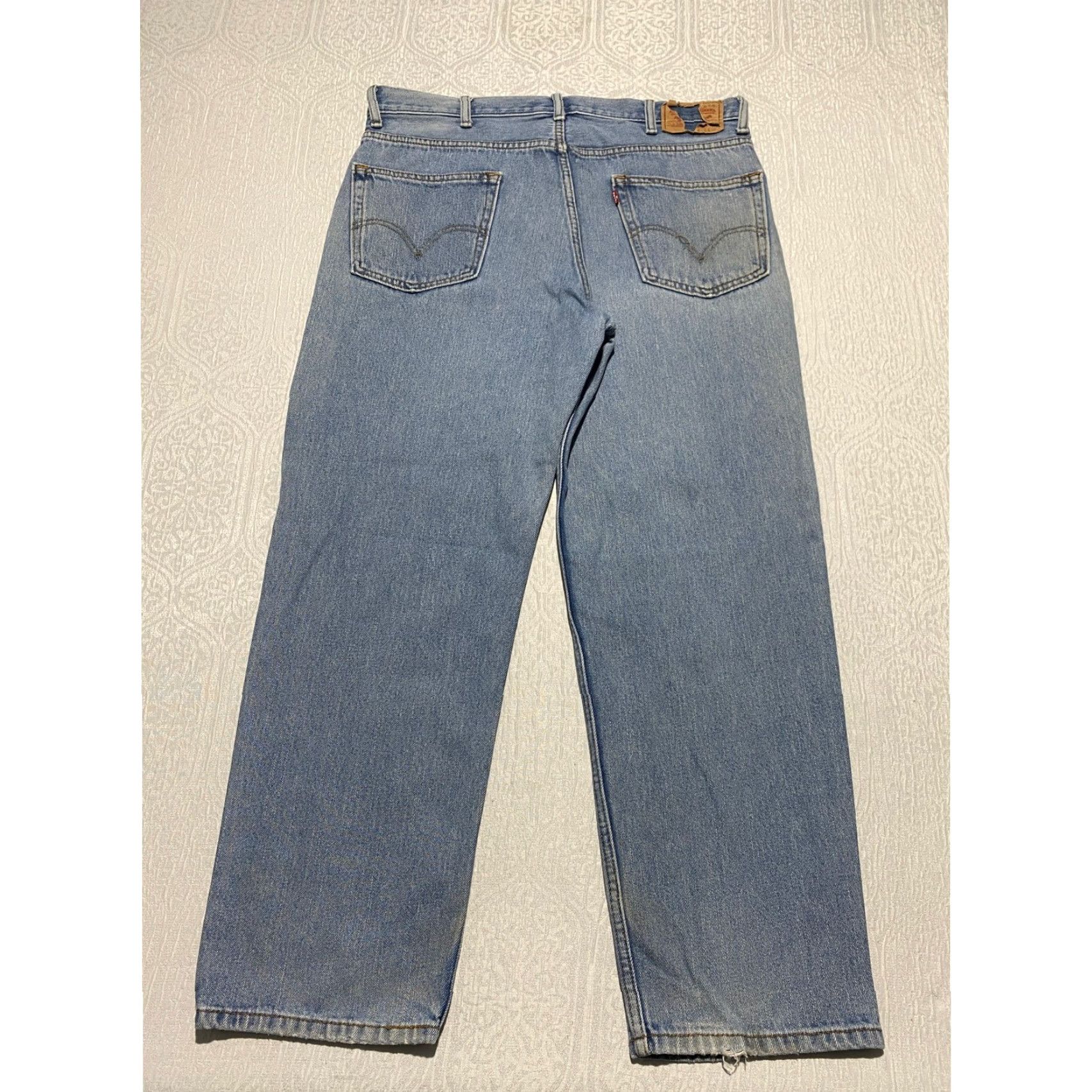 Levi's Levi's 550 Relaxed Fit Jeans Mens 38x30 Blue Light Wash Distressed Denim Size US 38 / EU 54 - 2 Thumbnail