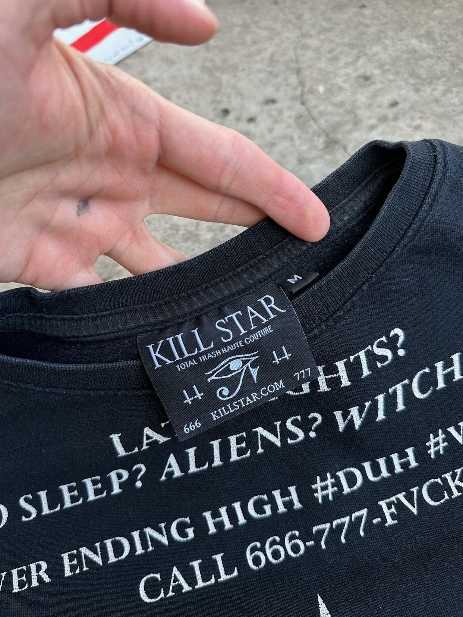 Killstar Killstar 666 alien weed overprinted sweatshirt marijuana Size US M / EU 48-50 / 2 - 2 Thumbnail