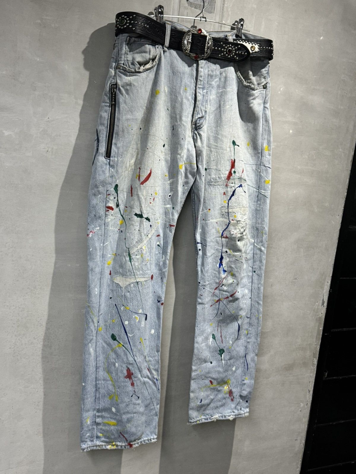 Fragment Design × Levi's Heavily Distressed Levis 505 x Fragment Design Selvedge Jean Size US 36 / EU 52 - 13 Thumbnail