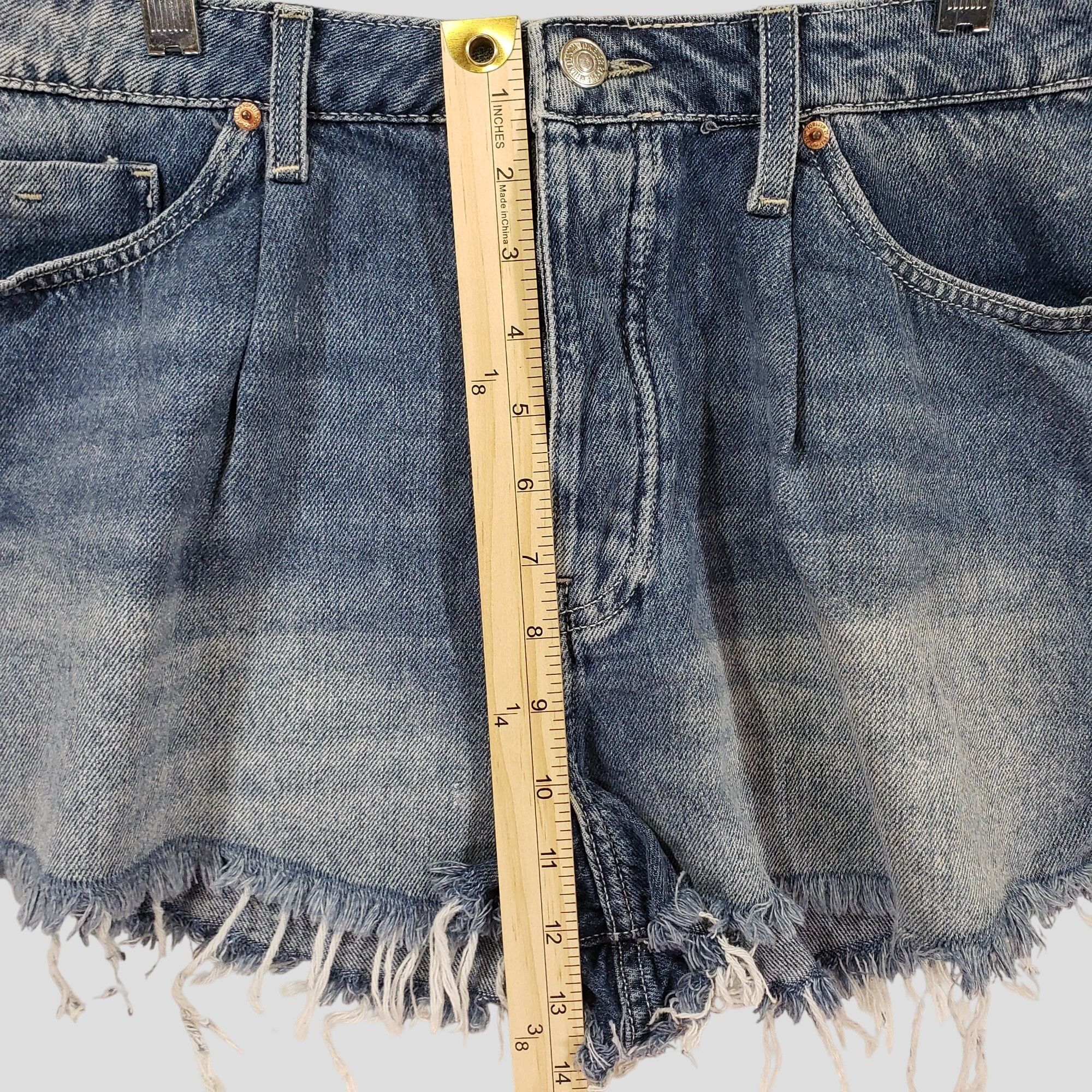 Forever 21 Forever 21 Premium High-Waisted Distressed Denim Shorts 31 Size 31" - 7 Thumbnail