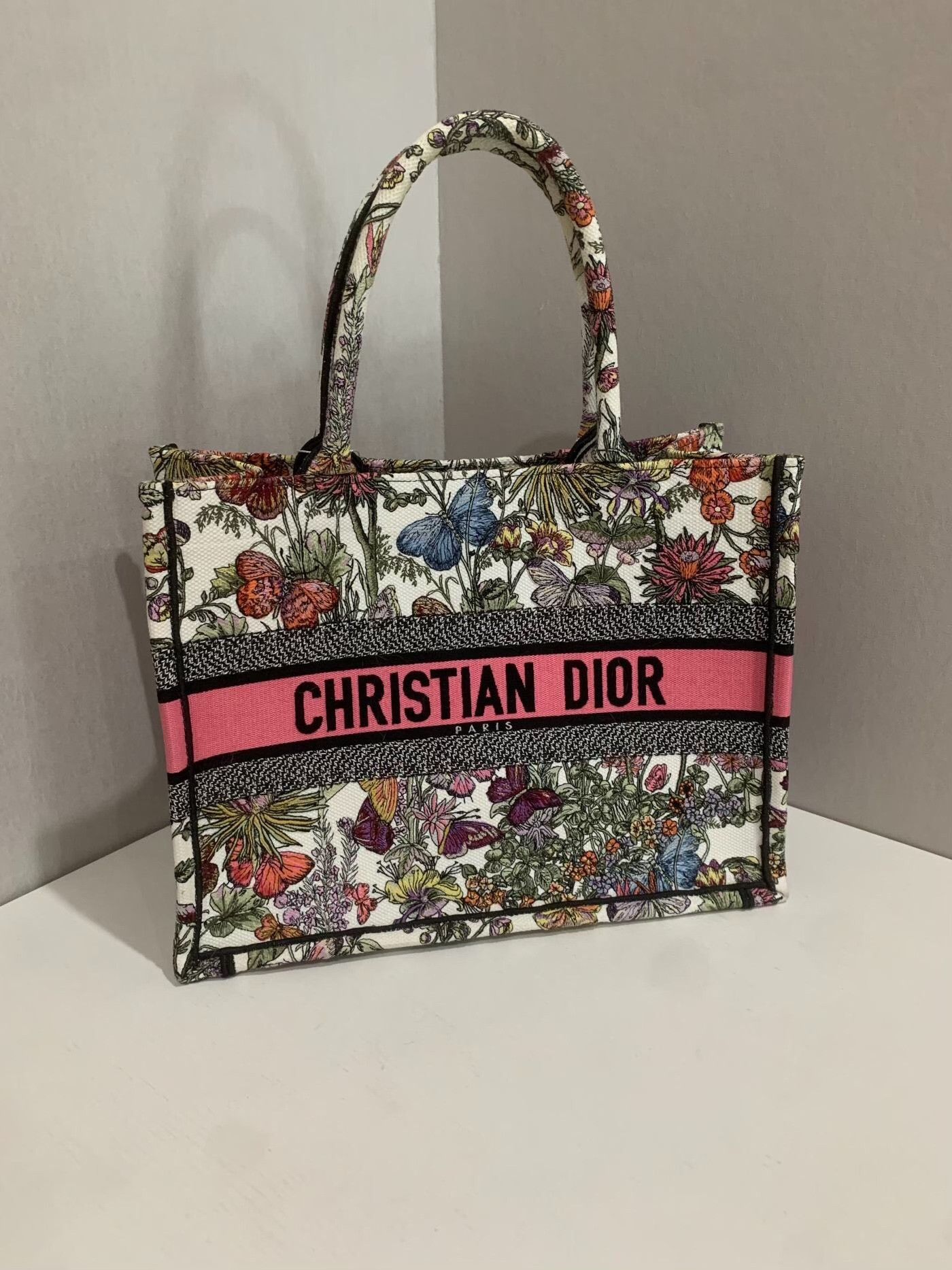Dior Pre-loved Bag Very good condition Size ONE SIZE - 1 Thumbnail