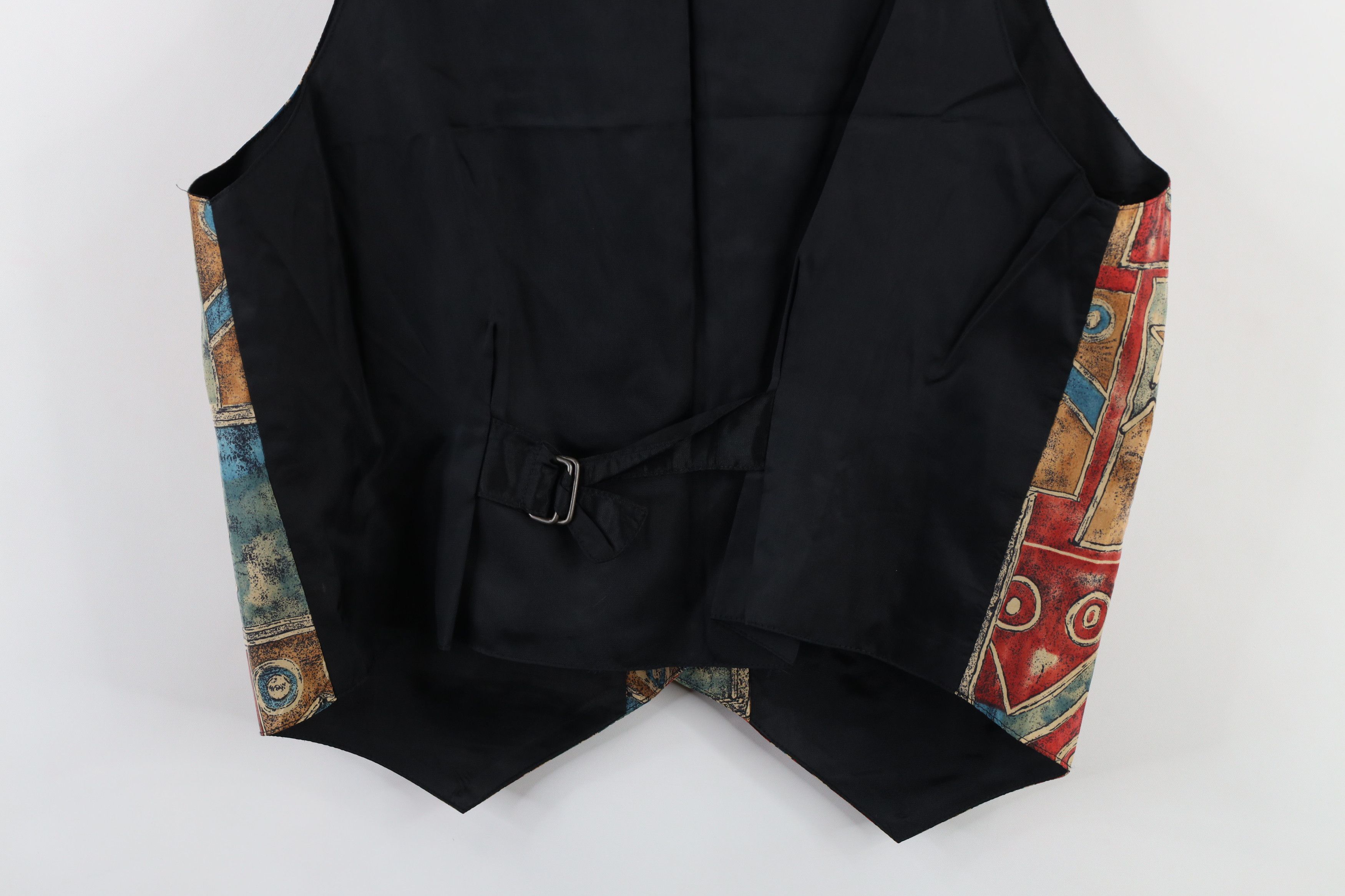 Vintage Vintage 90s Streetwear Geometric Silk Buckle Back Vest USA Size L / US 10 / IT 46 - 13 Thumbnail