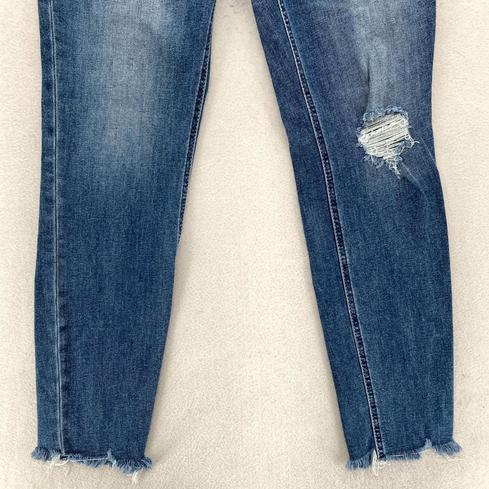 Silver Jeans Co. Silver Jeans Women's Boyfriend Blue Stretch Denim Distressed Grunge Rock 27x29 Jeans Size 26" / US 2 / IT 38 - 3 Thumbnail