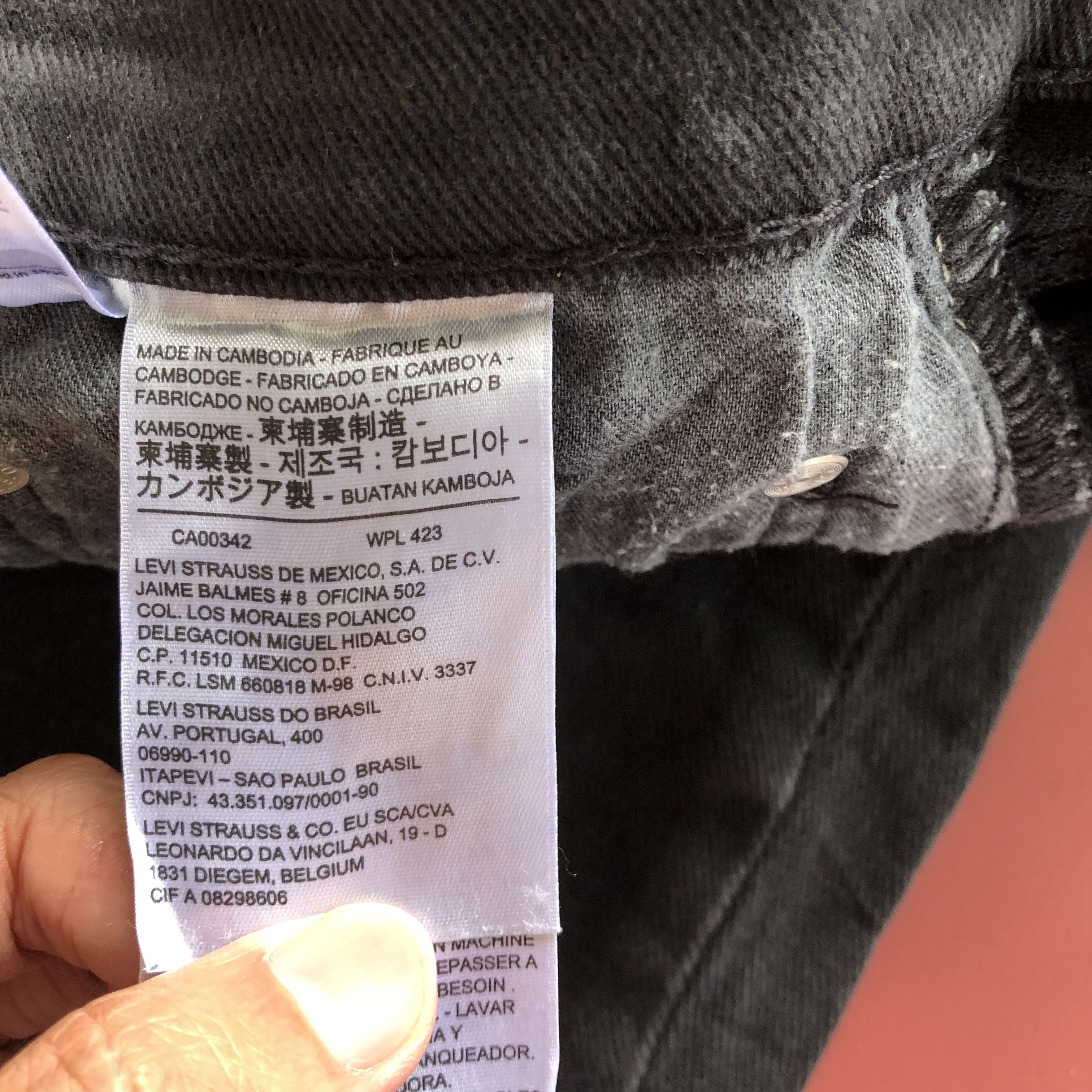 Levi's Vintage Y2K Levis Faded Black Jeans Levi's Light Wash Denim Size US 32 / EU 48 - 9 Thumbnail