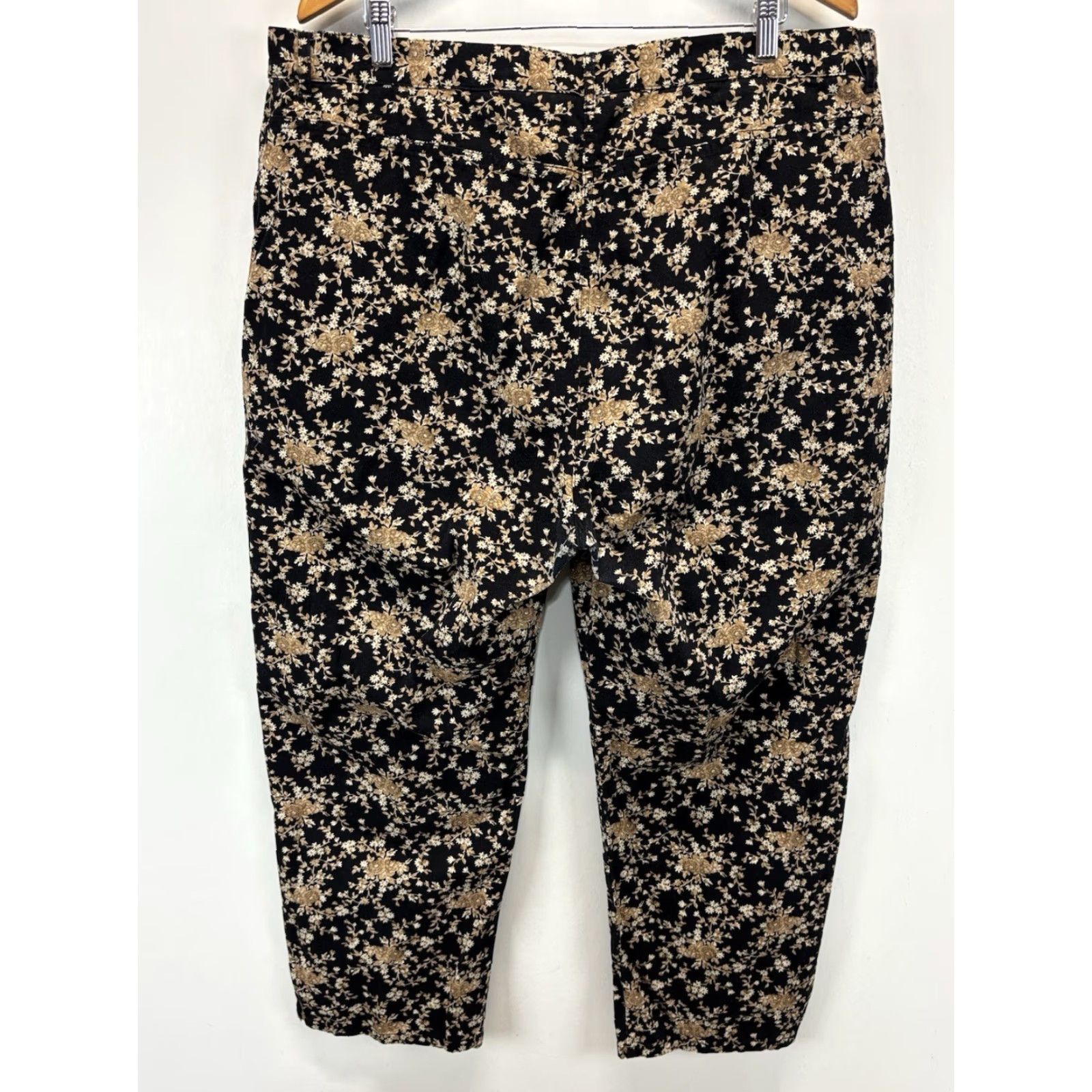 Ralph Lauren VINTAGE Lauren Ralph Lauren Black Floral Cropped Pants 18W Plus Stretch Womens Size 40" / US 18 - 3 Thumbnail