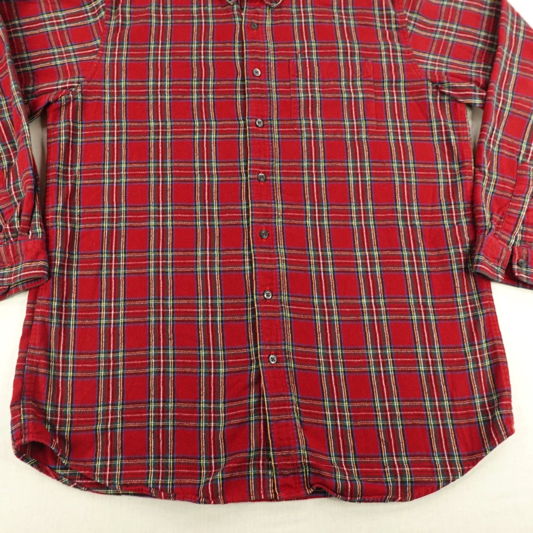 Vintage VINTAGE LL BEAN Shirt Mens LT Red Scotch Tartan Plaid Flannel Button Up Size US L / EU 52-54 / 3 - 4 Thumbnail