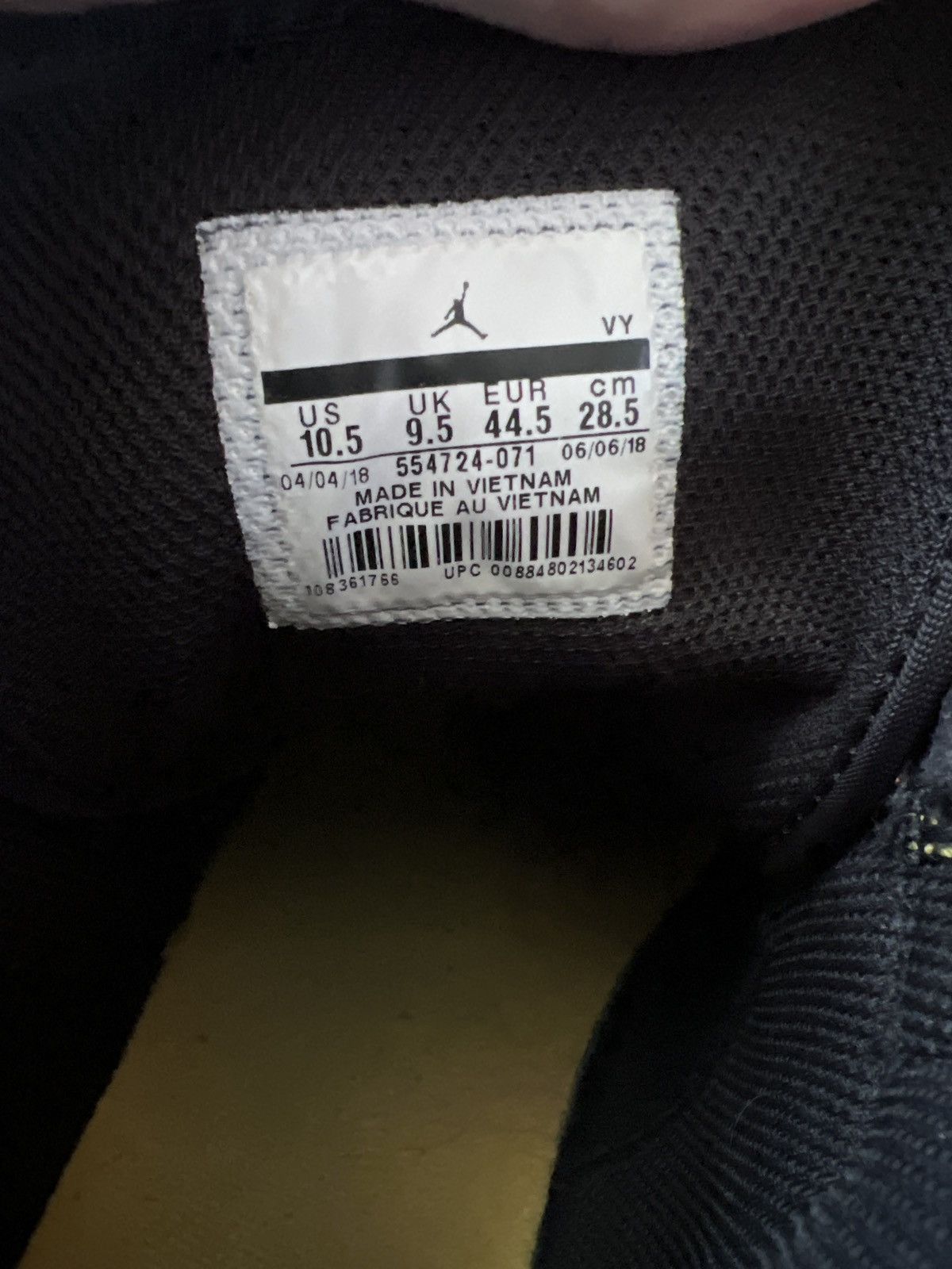 Nike Air Jordan 1 Retro Mid Size US 10.5 / EU 43-44 - 6 Thumbnail