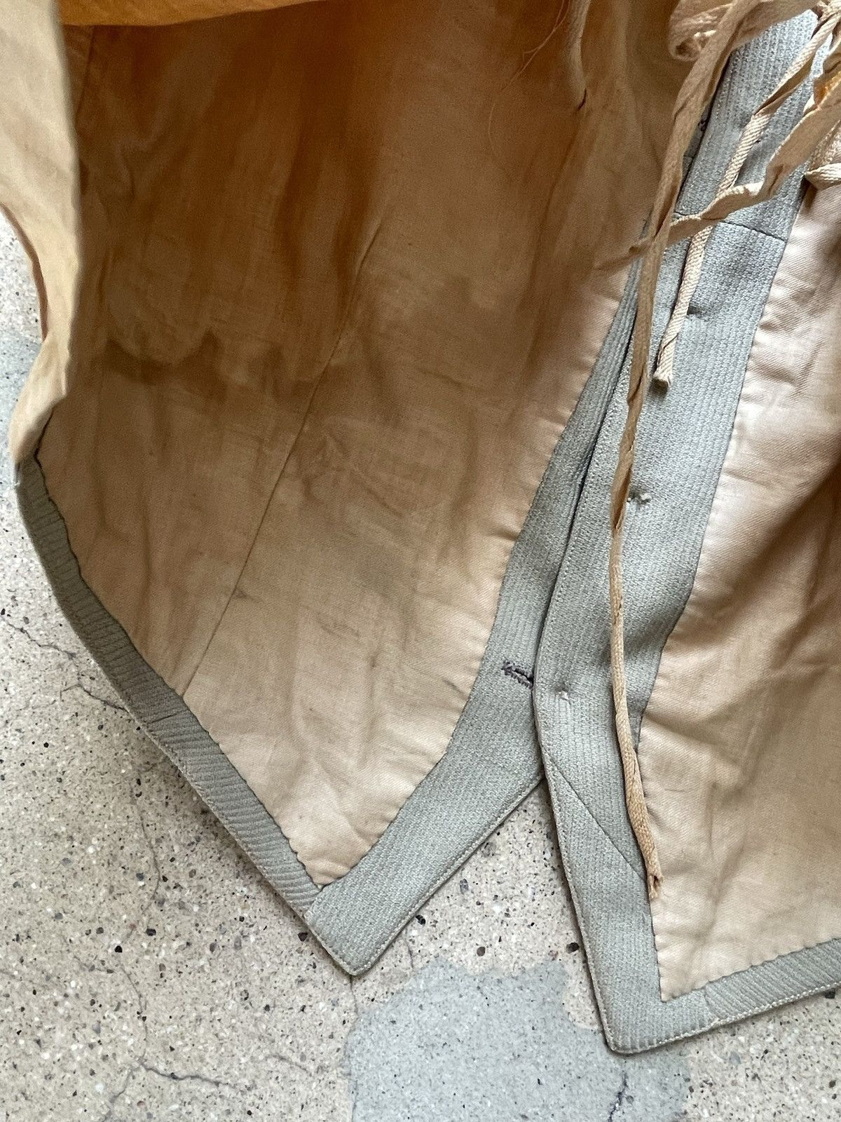 Vintage Vintage 1930’s Vest / Waist coat 4 pocket Size 44R - 7 Thumbnail