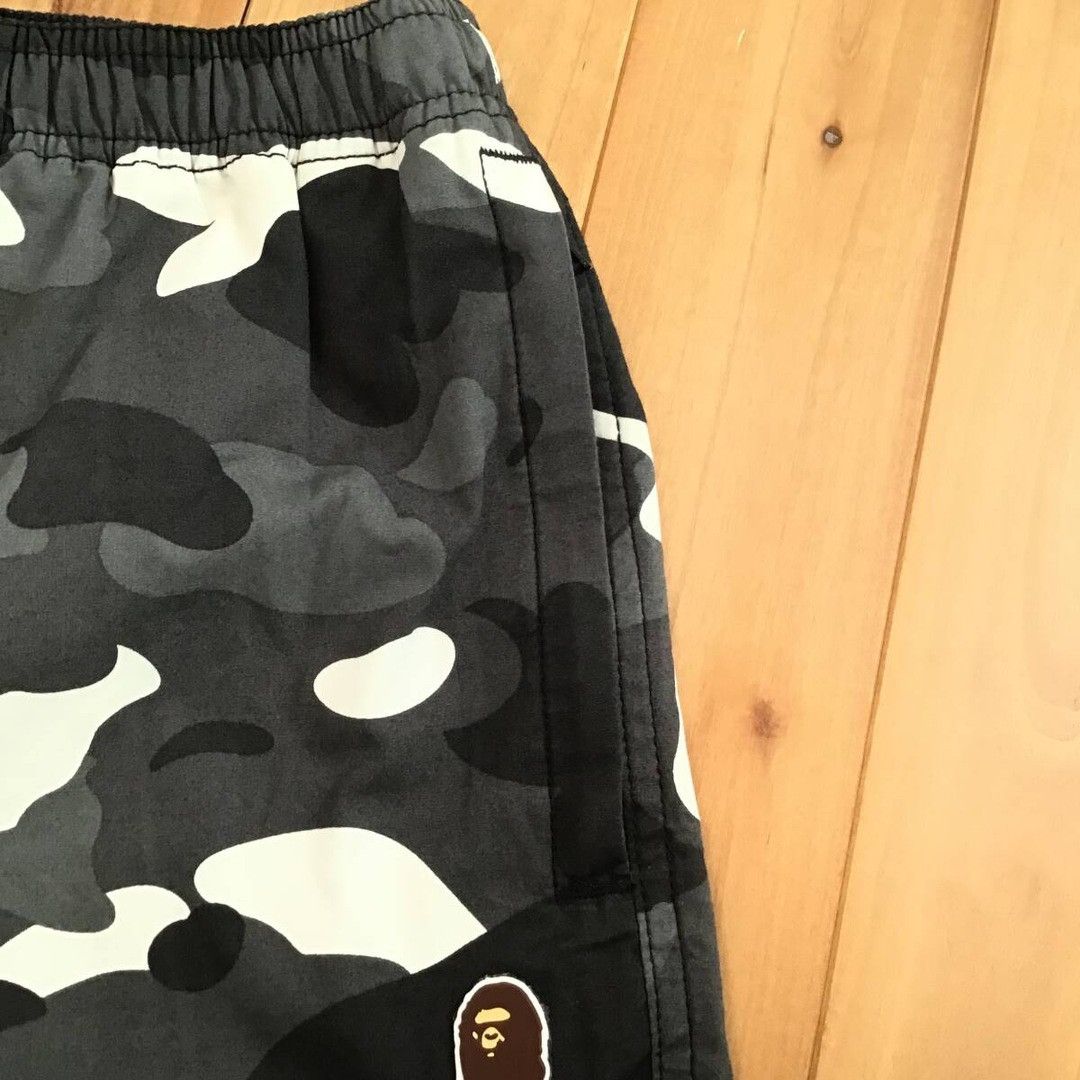 Bape 💫Glow in the dark💫 BAPE city camo shorts APE ★size M Size US 32 / EU 48 - 6 Thumbnail