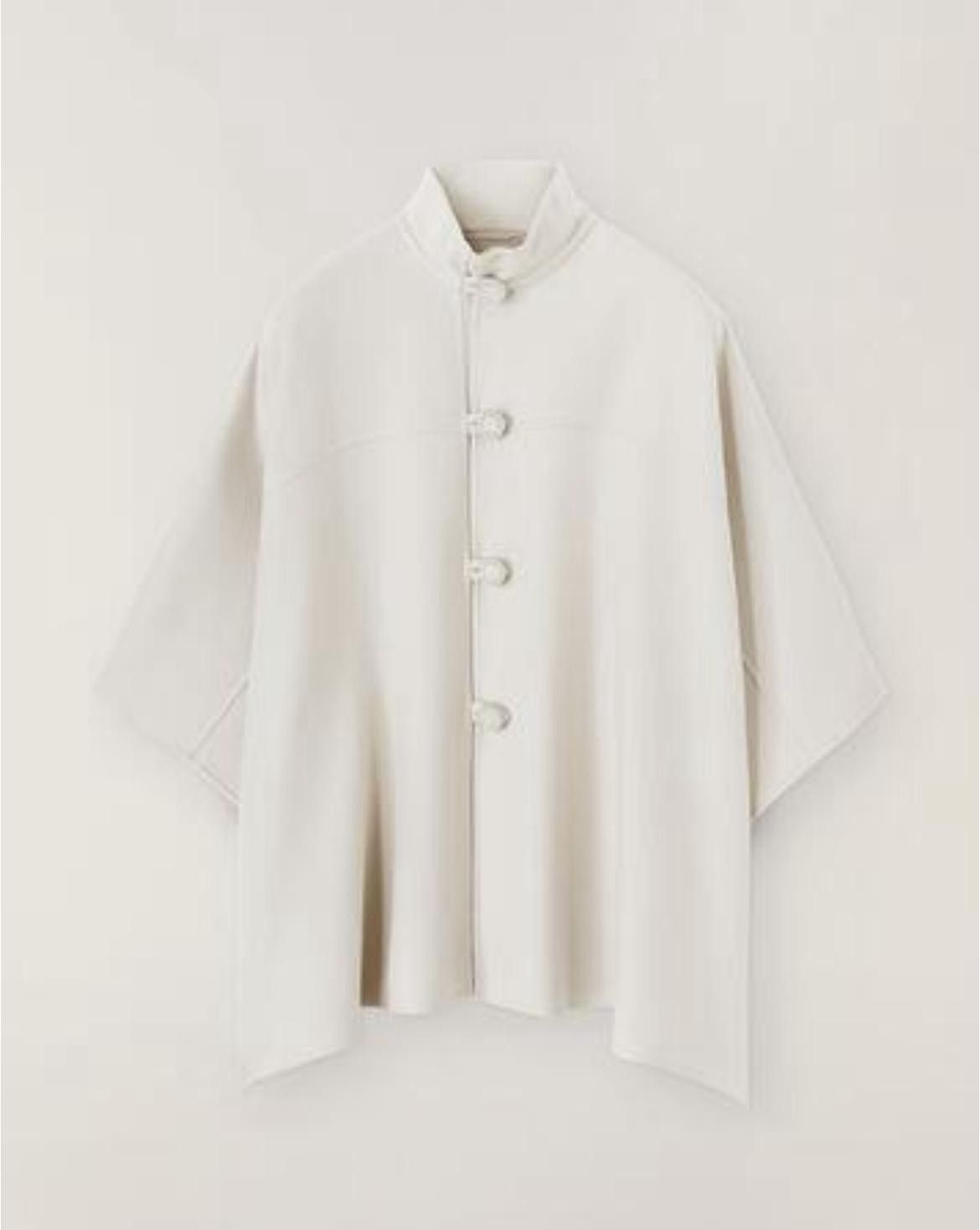 Loro Piana o1srvl11e0824 Size: OS / Agathe AF Cashmere Cape in White Size ONE SIZE - 1 Preview