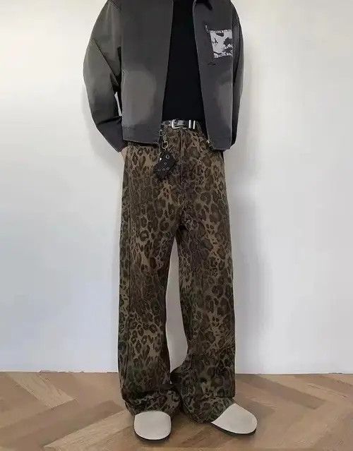 Jean Vintage Brown Leopard Print Straight Leg Jeans Size US 32 / EU 48 - 3 Thumbnail