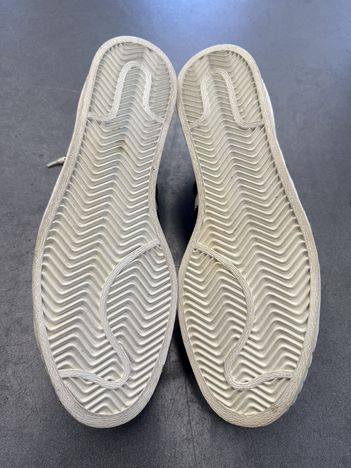 Adidas 1980s Vintage Adidas Superstar Sneakers Made In France Size US 10 / EU 43 - 17 Thumbnail