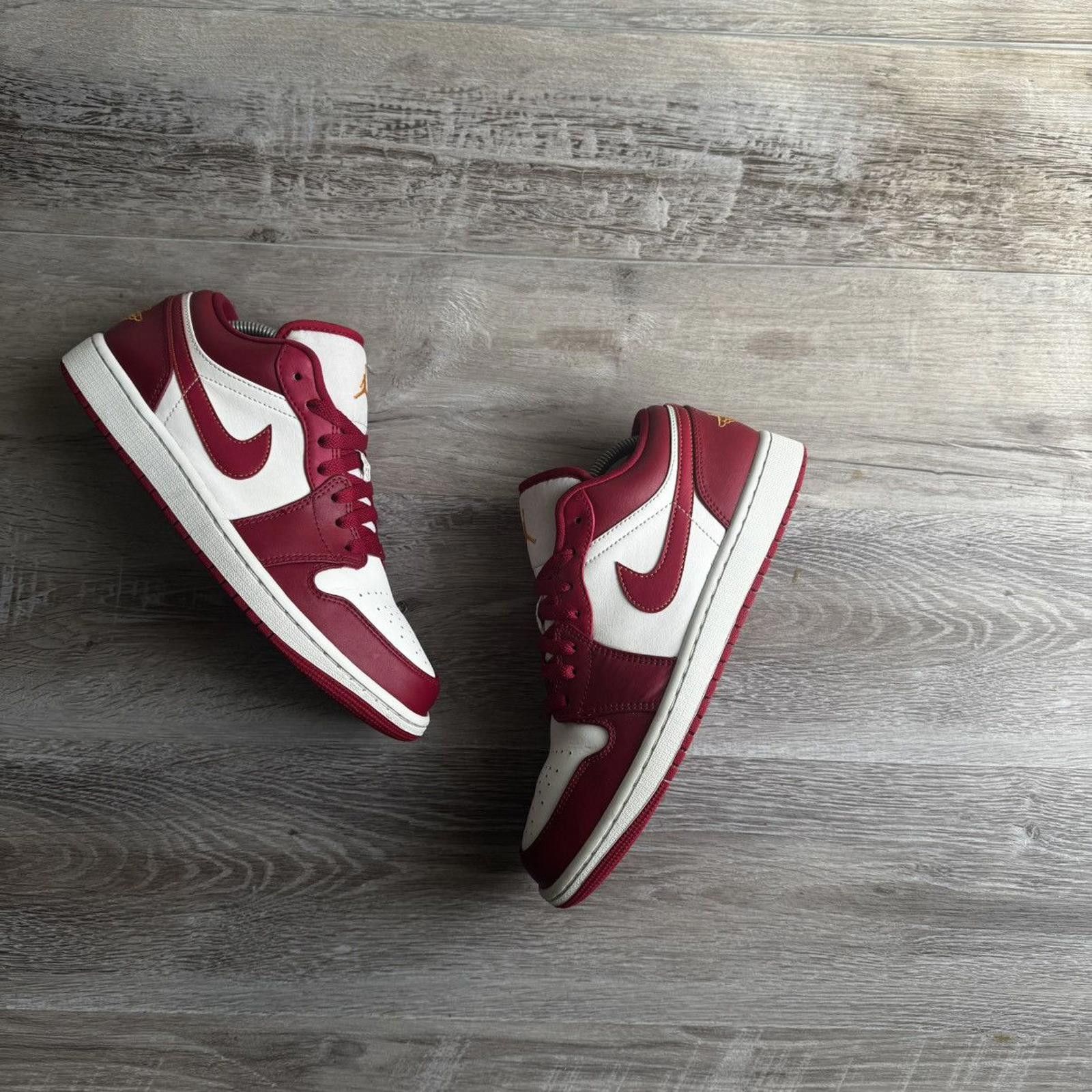 Jordan Brand NIKE • JORDAN 1 Low "Cardinal Red" (9M) Size US 9 / EU 42 - 8 Thumbnail