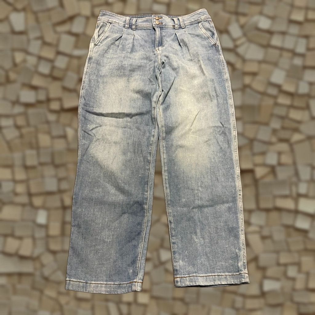 Vintage Sonoma Jeans Women's Size 12 Capris Blue Denim Relaxed Pockets Jeans Women 12 Capri Pockets Size 34" / US 12 / IT 48 - 1 Thumbnail