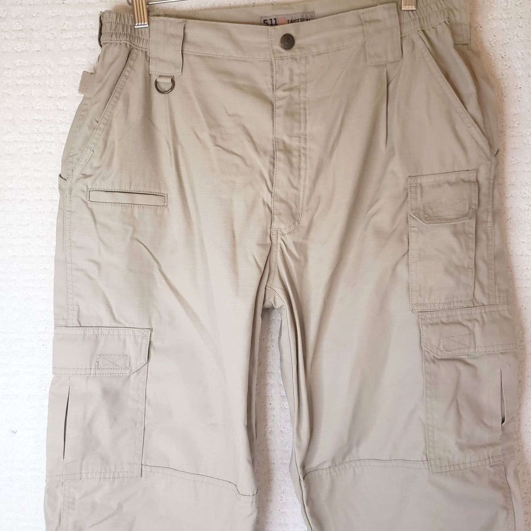 Vintage 5.11 Tactical Pants Mens 36x32 Beige Cargo Patrol 511 Military Shooting Pants Regular 36 Beige Army Outdoor Cargo Pocket Elastic Waist Pockets Logo Size US 36 / EU 52 - 3 Thumbnail