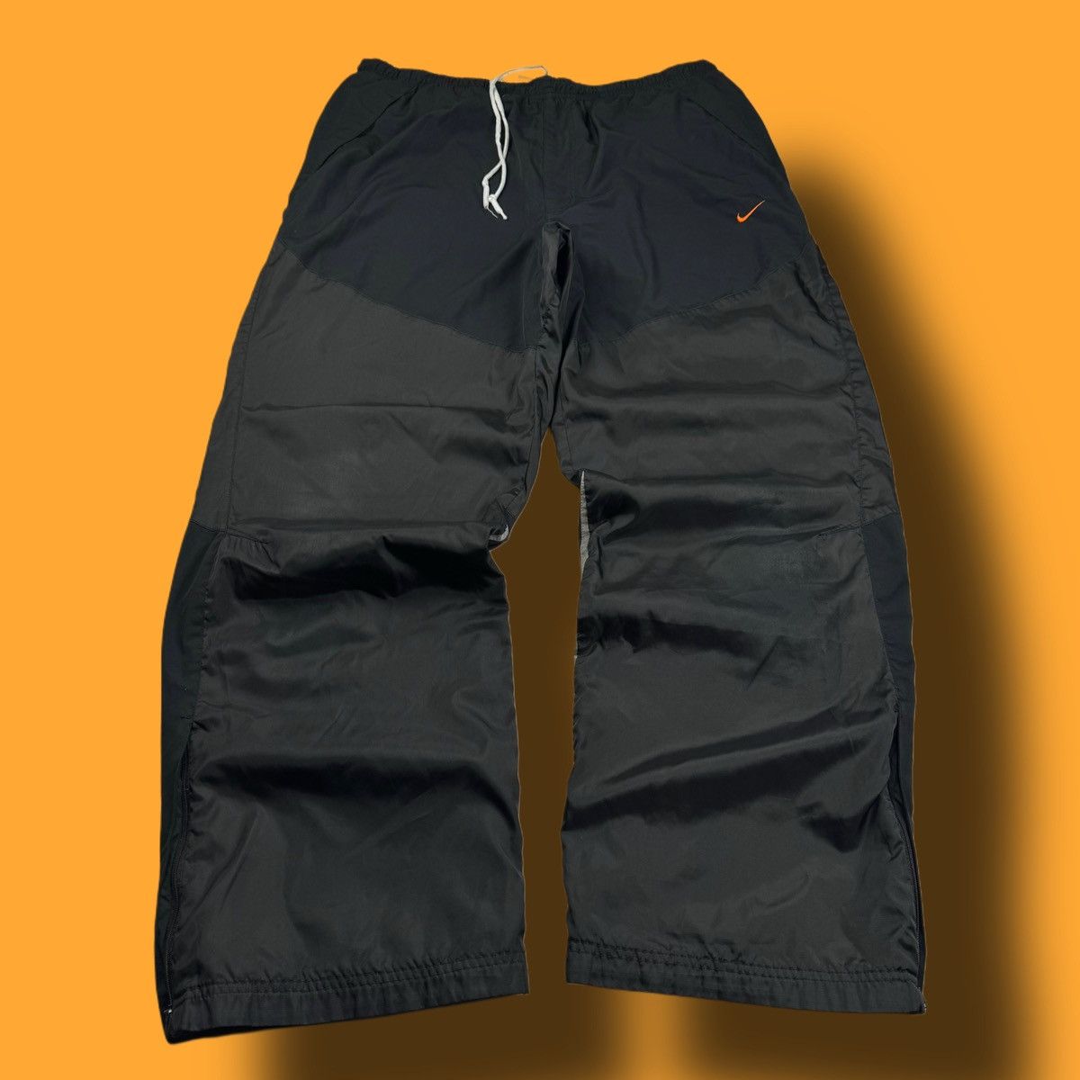 Nike × Vintage NIKE VINTAGE BASIC LOGO OVERSIZE BAGGY PANTS Size US 34 / EU 50 - 1 Thumbnail