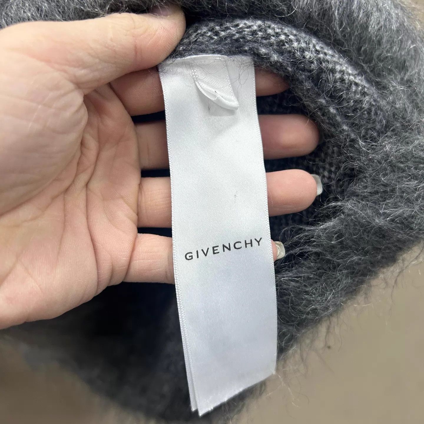 Givenchy Givenchy Chito Mohair Sweater L 99 New Size US L / EU 52-54 / 3 - 4 Thumbnail
