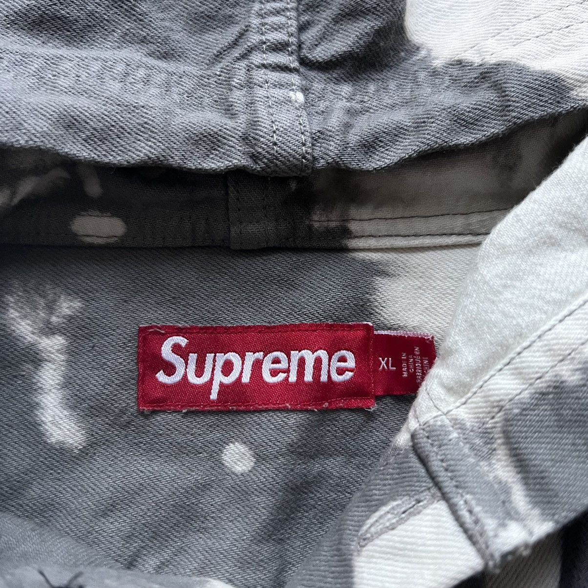 Supreme Supreme Hooded Denim Shirt Bleached XL Size US XL / EU 56 / 4 - 3 Thumbnail