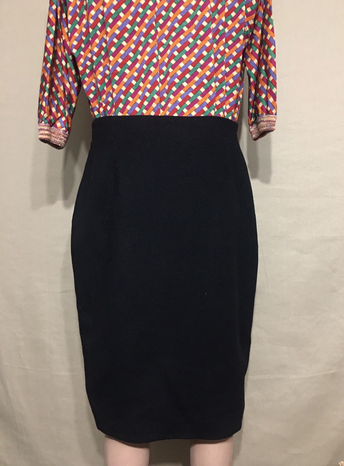 Versace × Vintage Gianni Versace Couture Vintage Black Wool Skirt Size 12 Size 34" / US 12 / IT 48 - 3 Thumbnail