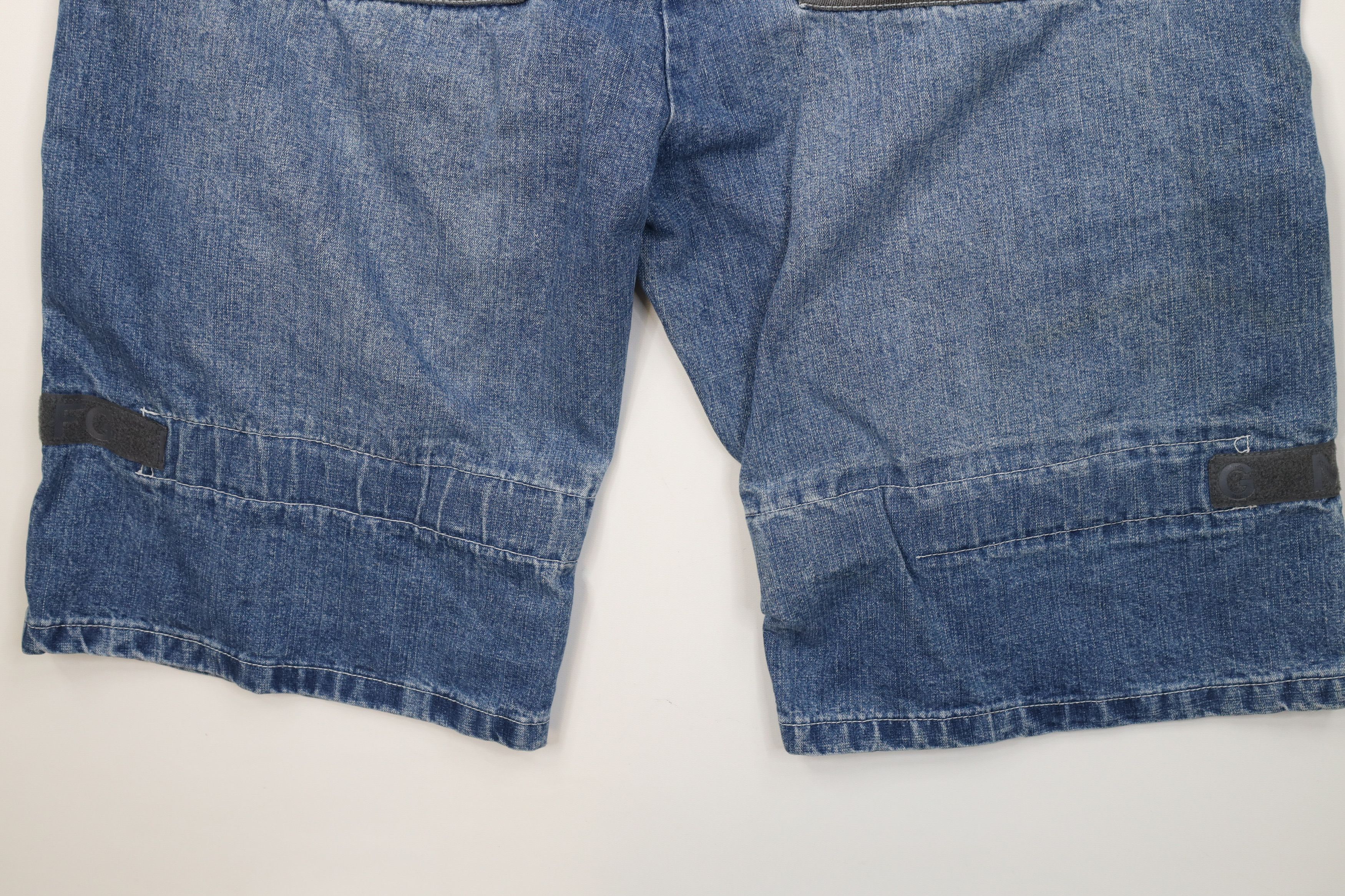 Marithe + Francois Girbaud Vintage 90s Marithe Francois Girbaud Denim Cargo Shorts Blue Size US 38 / EU 54 - 14 Thumbnail