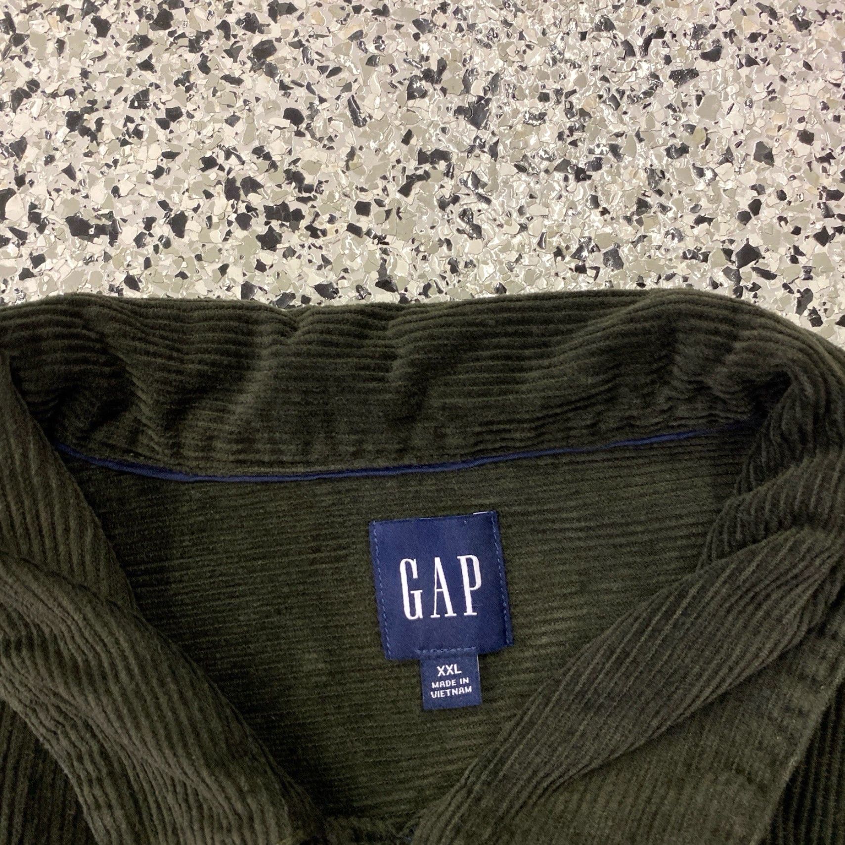 Gap Gap Shirt Mens XXL Green Corduroy Long Sleeve Button Front Casual Rugged Shirt Size US XXL / EU 58 / 5 - 2 Thumbnail