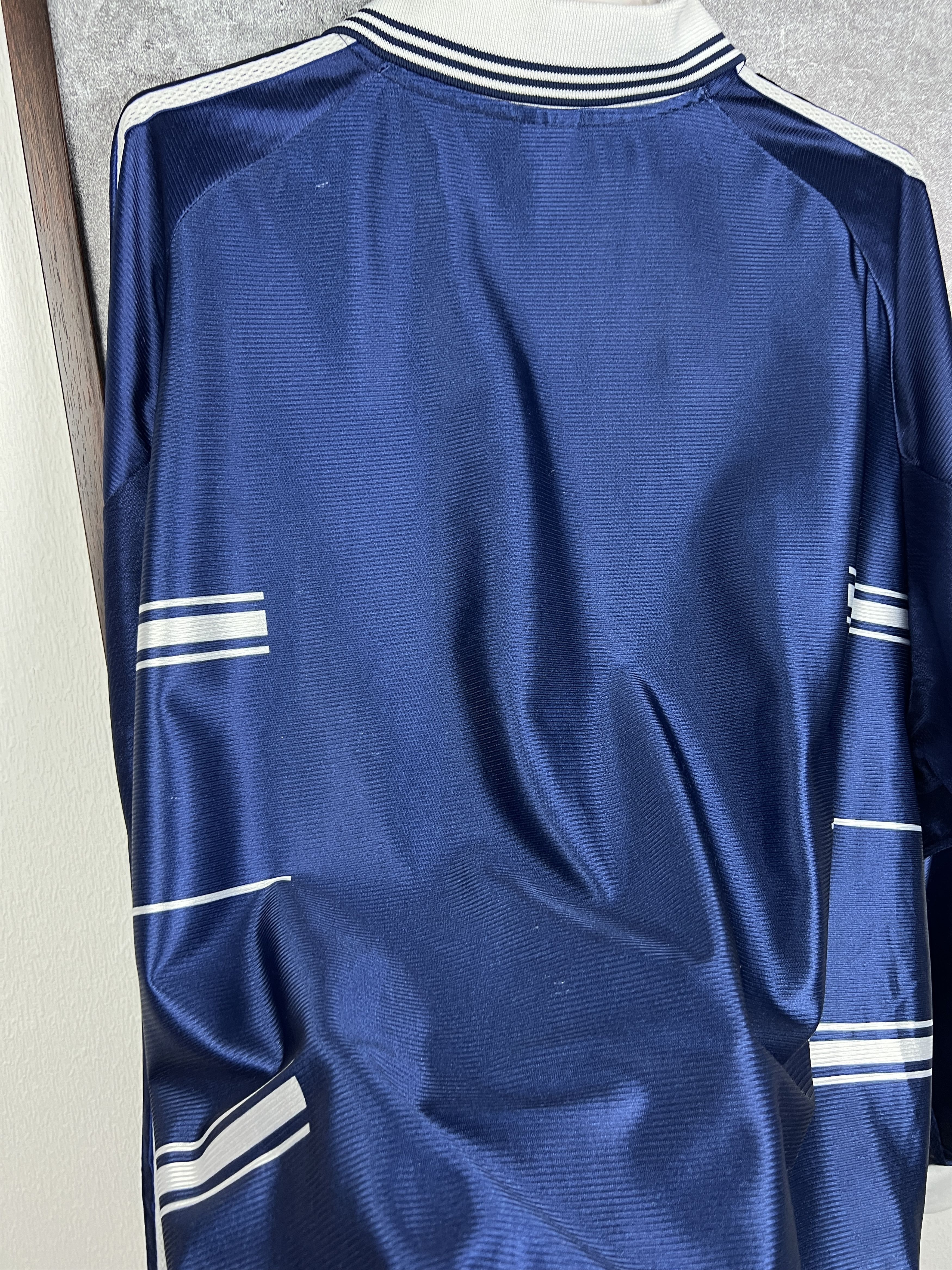 Adidas Real Madrid Away football shirt Soccer Long Sleeve Jersey Size US XL / EU 56 / 4 - 9 Thumbnail