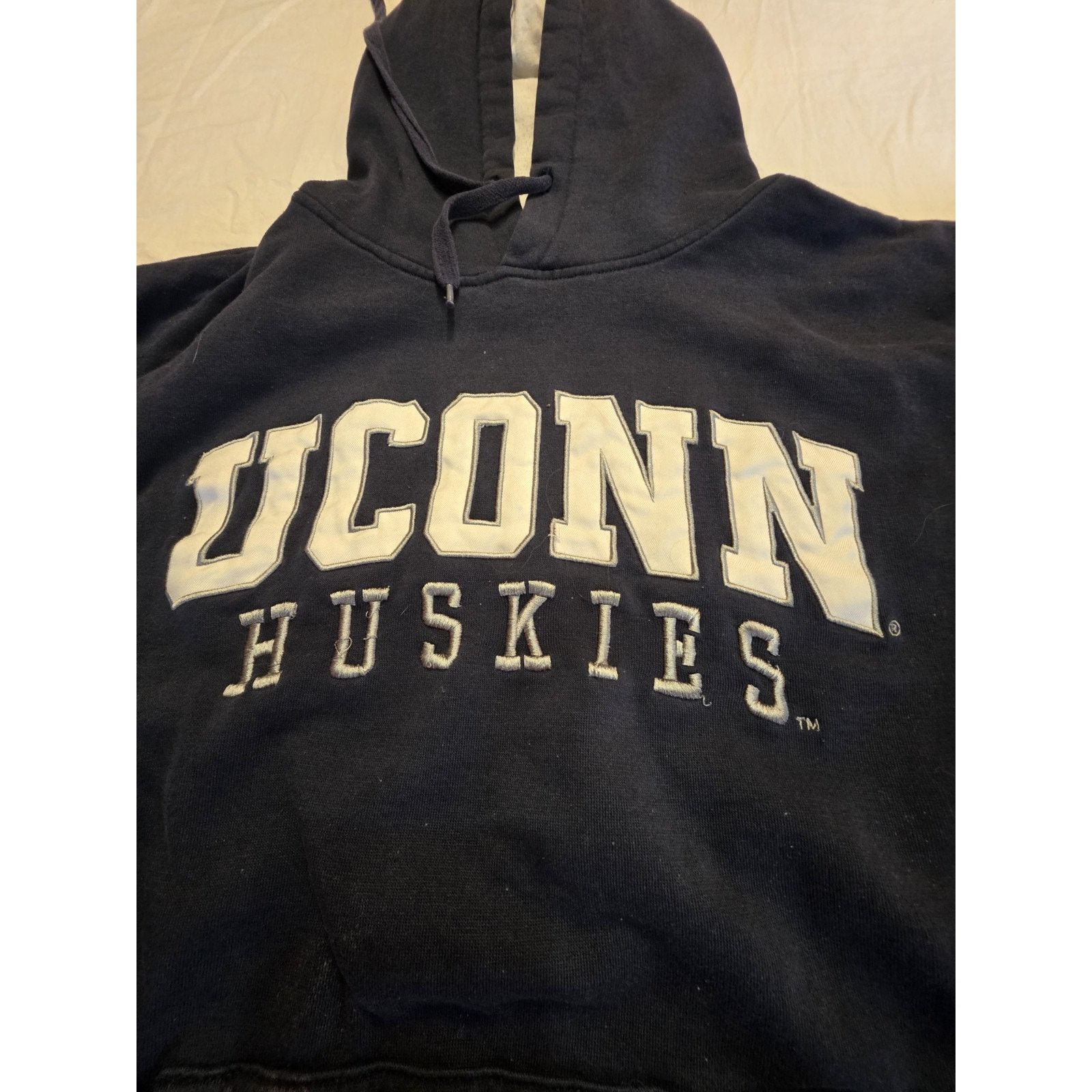 Heritage1981 Uconn Huskies Campus Heritage Men's Size Medium Navy Blue Size US M / EU 48-50 / 2 - 3 Thumbnail