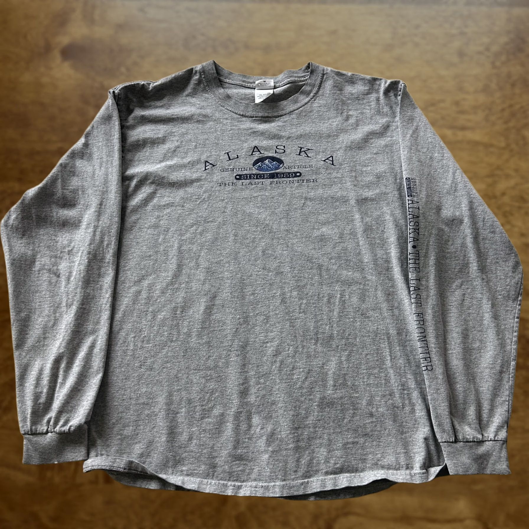 Anvil VINTAGE Anvil Alaska The Last Frontier Shirt Mens XL Gray Long Sleeve Tee Size US XL / EU 56 / 4 - 1 Thumbnail