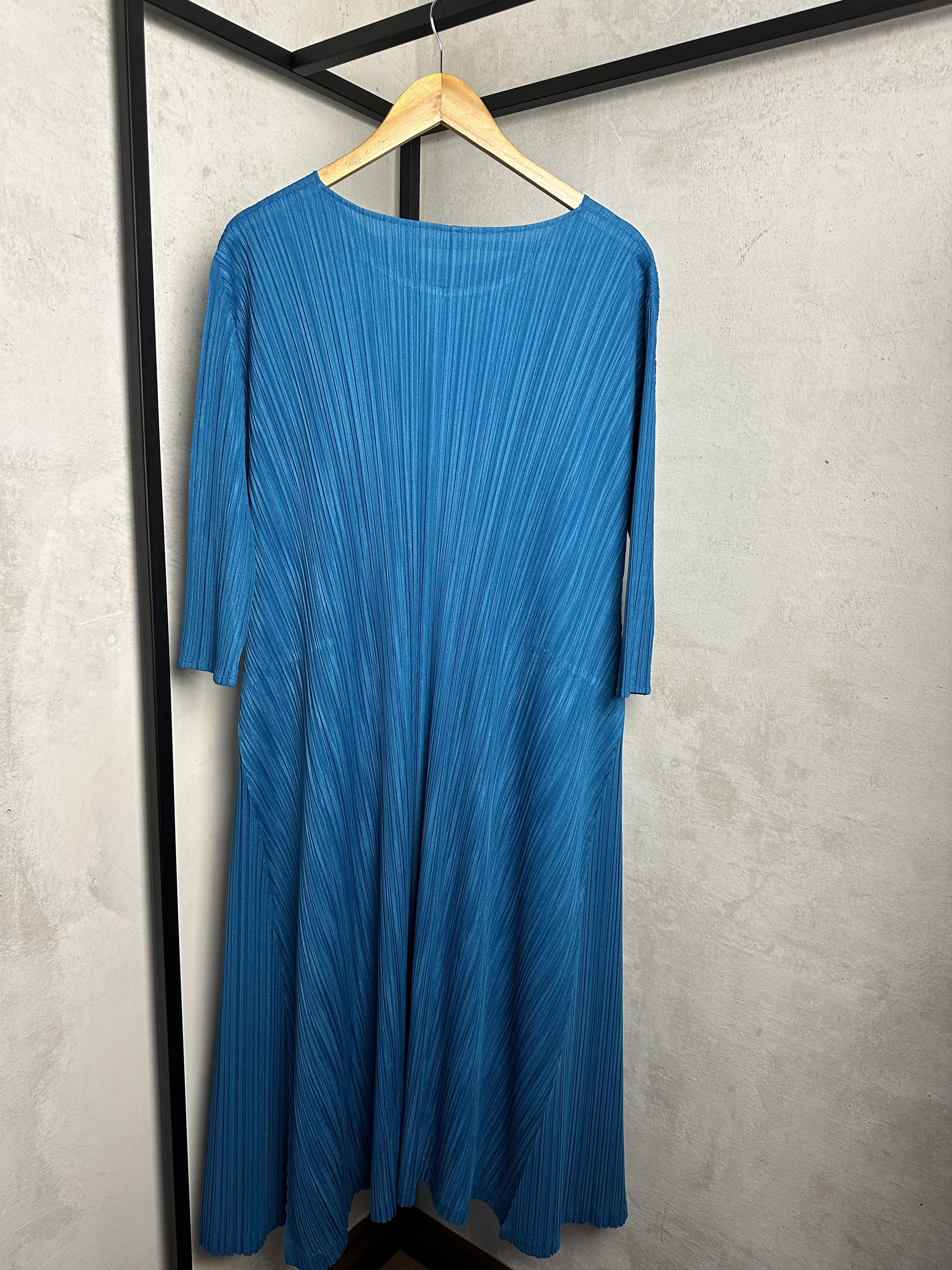 Issey Miyake Issey Miyake Pleats Please Cropped Sleeve Midi Dress Size L / US 10 / IT 46 - 7 Thumbnail