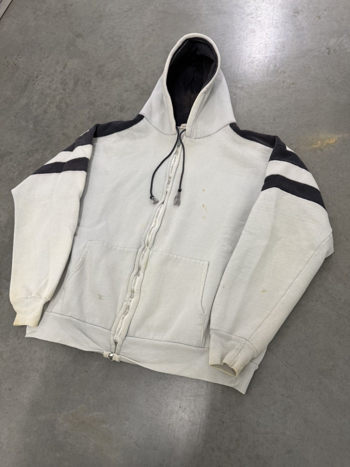 Japanese Brand Vintage Faded White Navy YKK Zipper Hoodie 80s USA Large Size US L / EU 52-54 / 3 - 3 Thumbnail