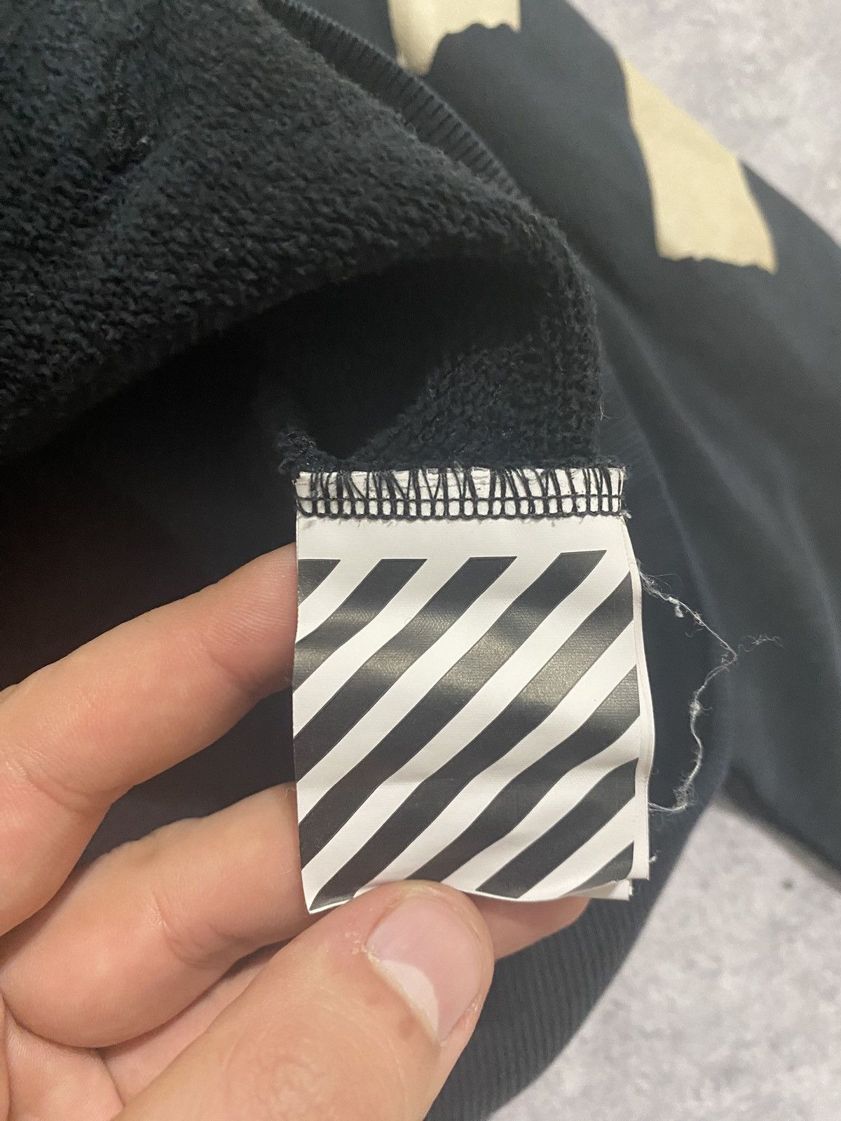 Off-White Off-White Gold Tape Arrow Hoodie Size XXS Size US XXS / EU 40 - 13 Thumbnail