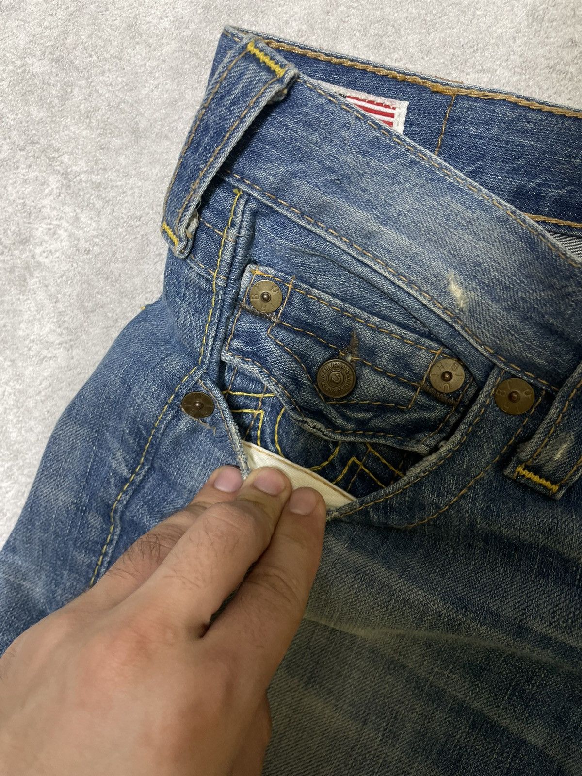 True Religion × Vintage Vintage True Religion Straight White Stitching Jeans Y2K Size US 28 / EU 44 - 9 Thumbnail
