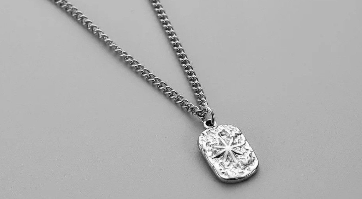 Jewelry Simple Embossed Star Square Pendant Size ONE SIZE - 4 Thumbnail