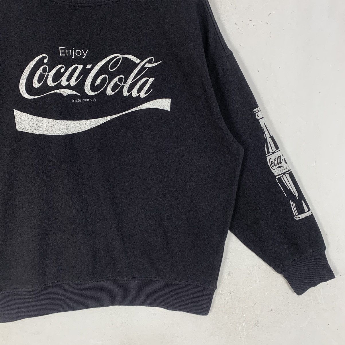 Coca Cola Coca Cola DIVIDED Clothing Streetwear Outwear Sweatshirt Size US L / EU 52-54 / 3 - 4 Thumbnail