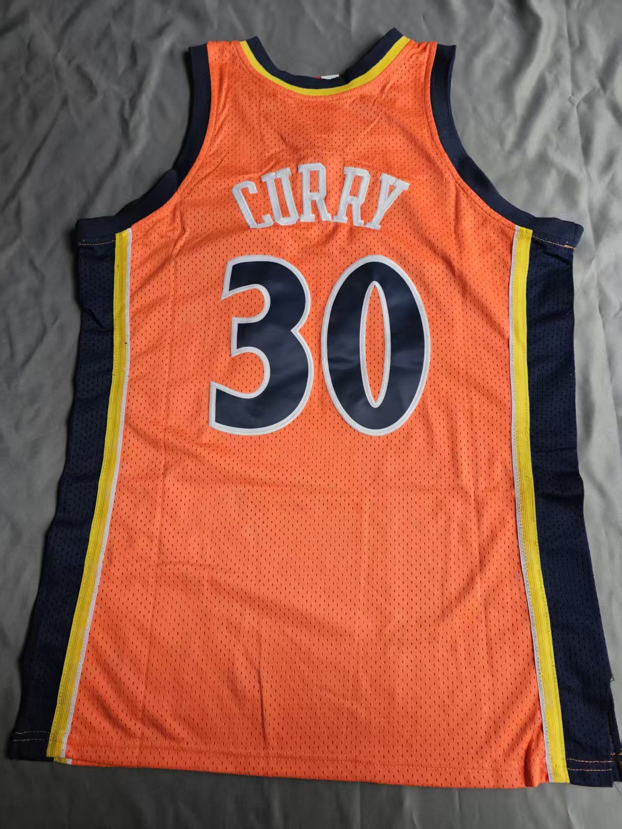 NBA #30 Stephen Curry Jersey Golden State Warriors 2009 10 Size US L / EU 52-54 / 3 - 2 Thumbnail