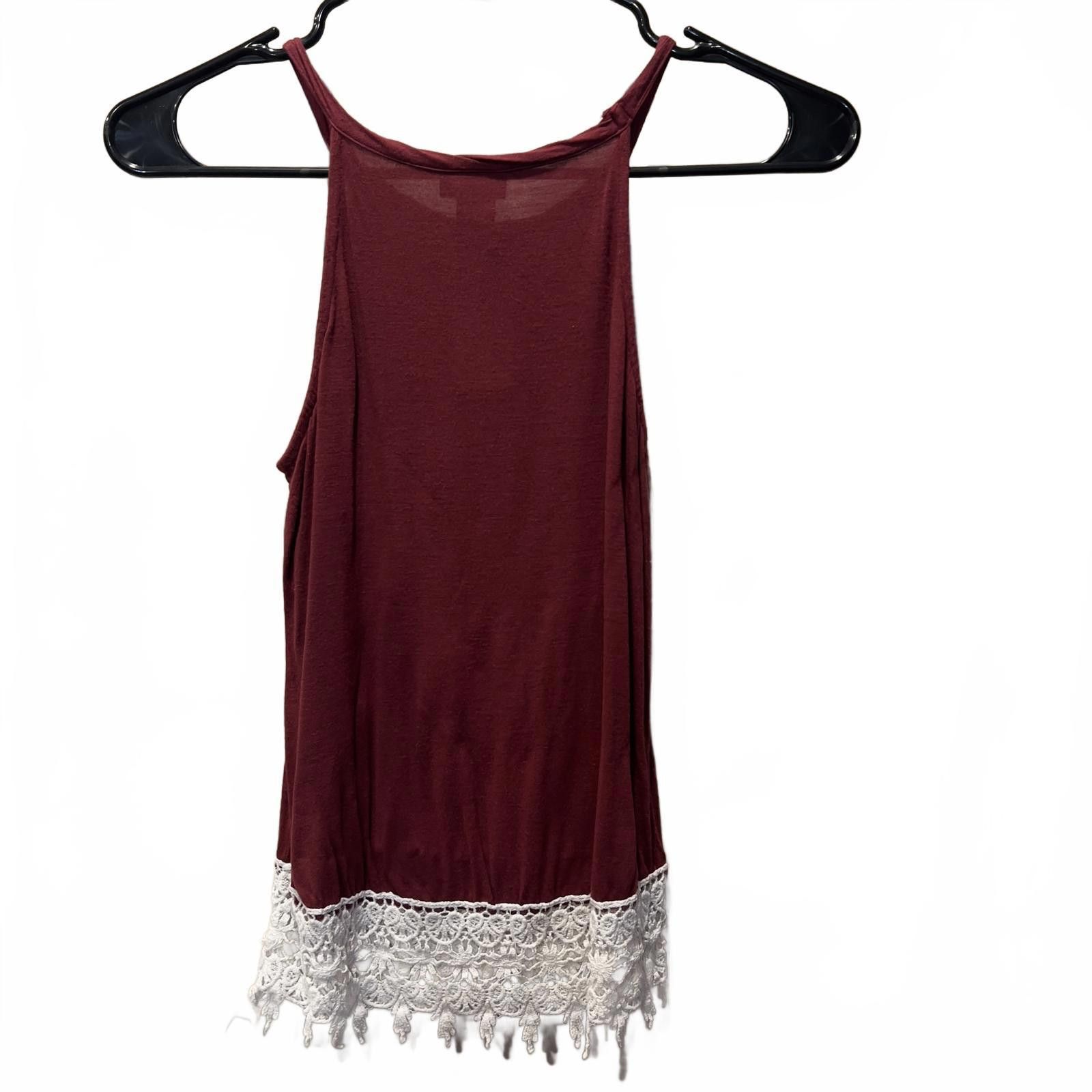 rue21 Rue21 Women's Burgundy Tank Top with White Lace and Embroder Size S / US 4 / IT 40 - 2 Thumbnail