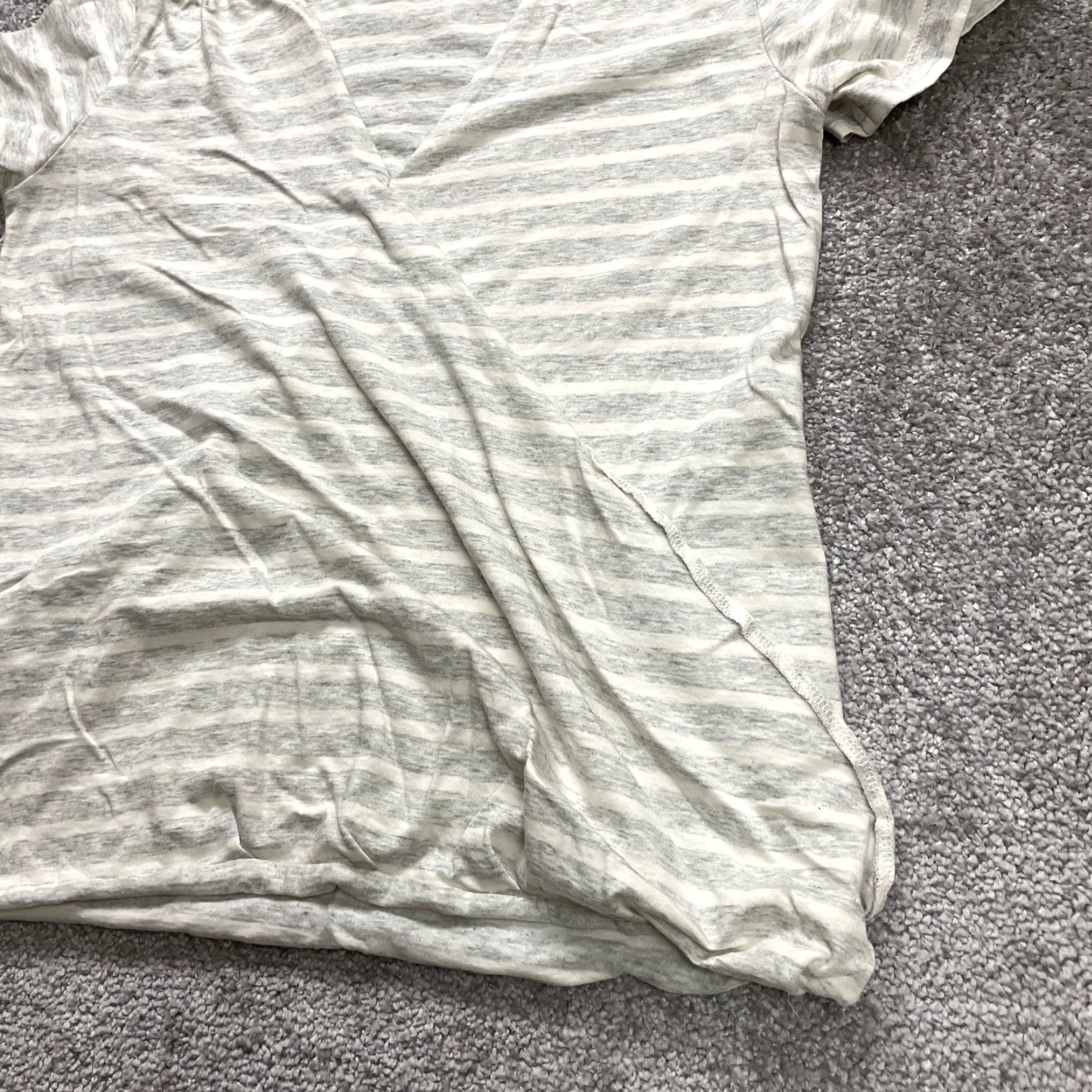 Eddie Bauer Eddie Bauer Shirt Women Small Beige Striped Short Sleeve Soft Wrap Deep V Neck Size S / US 4 / IT 40 - 7 Thumbnail