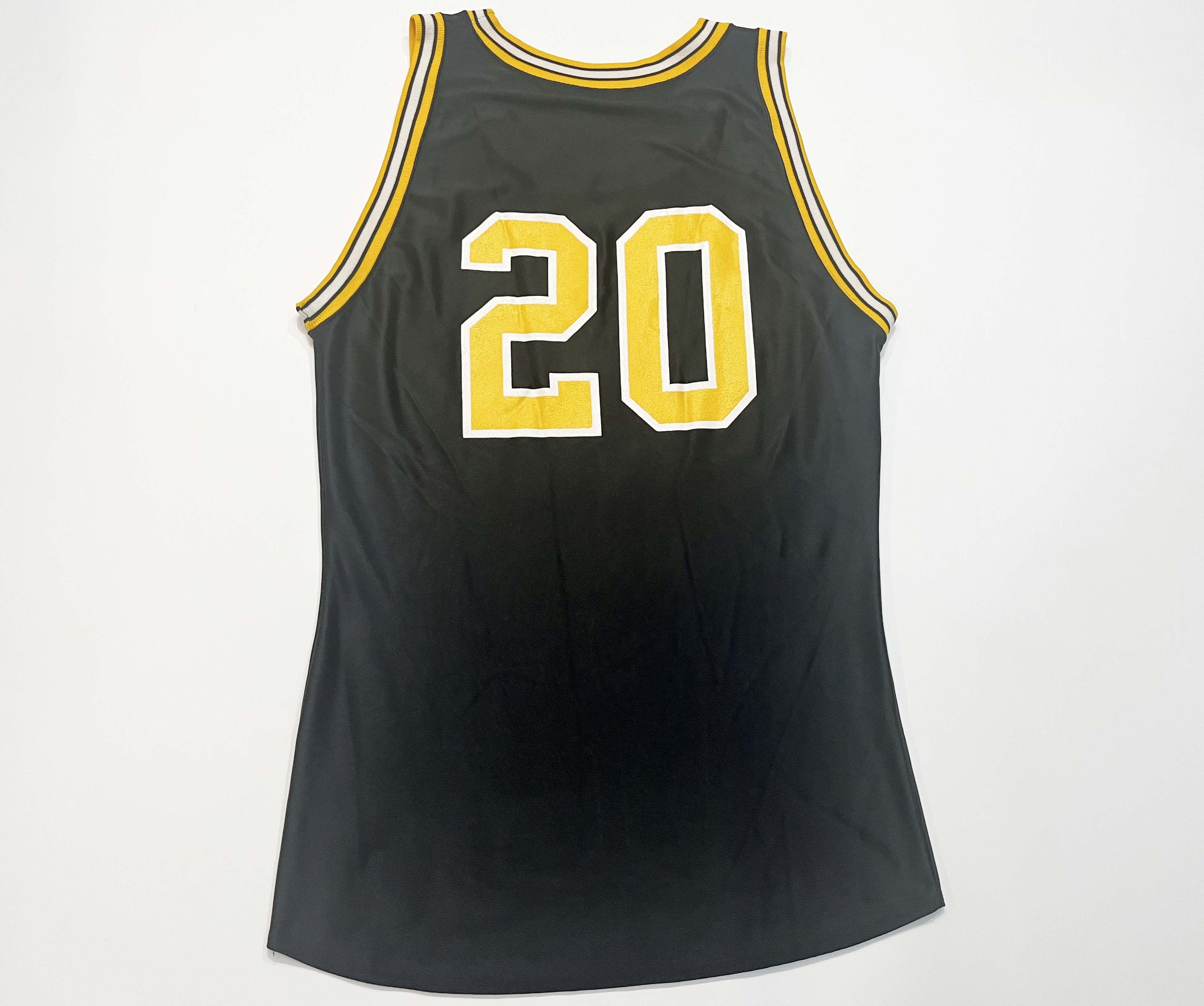 Russell Athletic Vintage Russell Marian College #20 Basketball Jersey Size US M / EU 48-50 / 2 - 4 Thumbnail