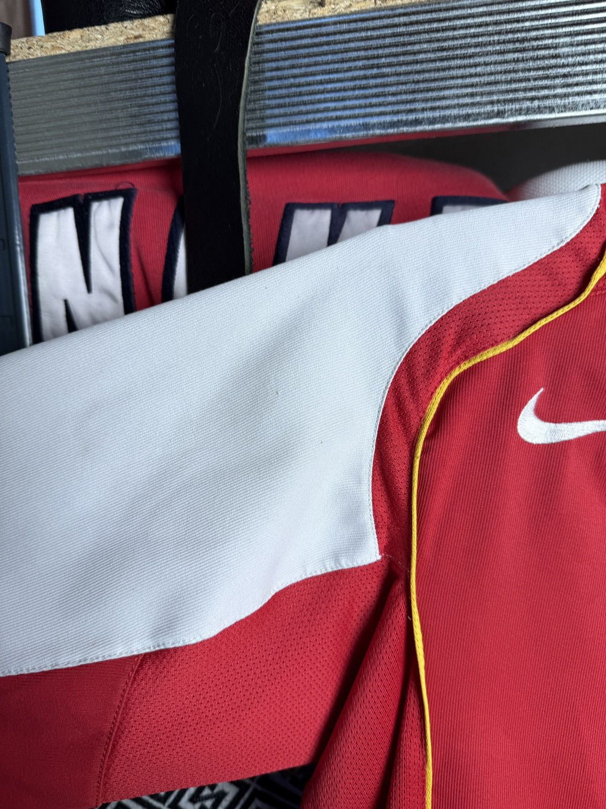 Nike 90s Nike Arsenal O2 Total 90 Soccer Jersey Y2K Drill 90s Size US S / EU 44-46 / 1 - 14 Thumbnail