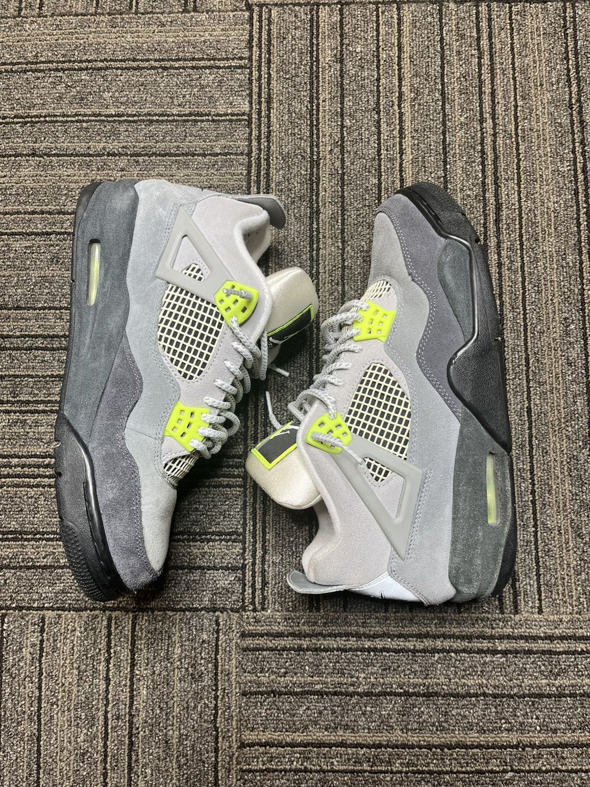 Air Jordan Retro SE 'Neon 95' Streetwear Comforable