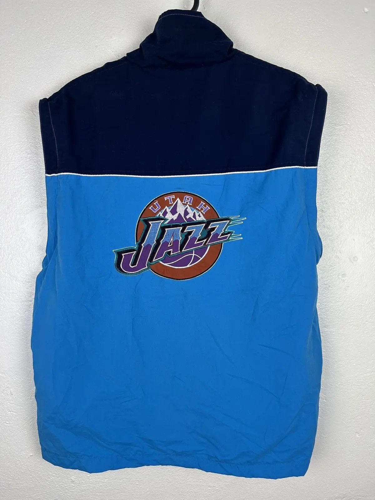 NBA Vintage NBA Utah Jazz Lightweight Transformer Jacket Vest Size US M / EU 48-50 / 2 - 13 Thumbnail