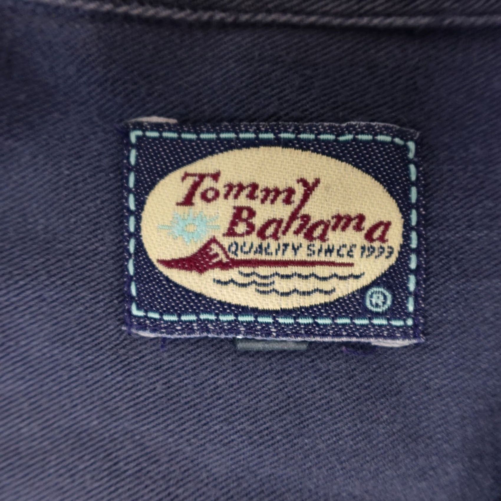 Tommy Bahama Tommy Bahama Shirt Mens XL Button Up Fish Graphic Embroidered Spell Out Rayon - Pre-Owned Size US XL / EU 56 / 4 - 3 Thumbnail
