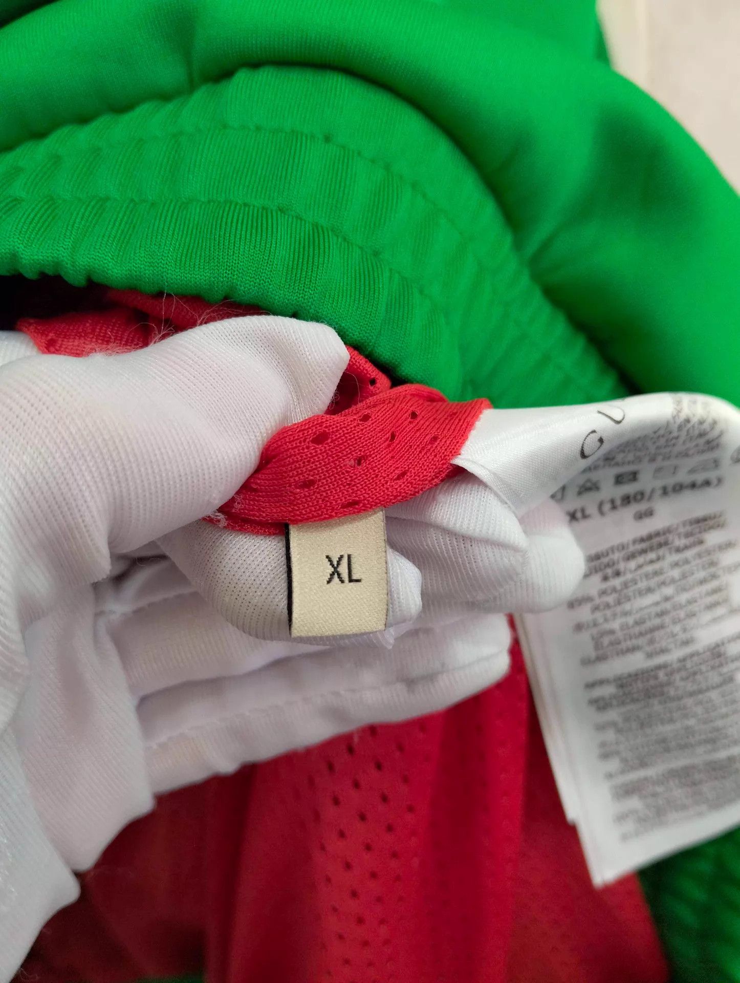 Gucci GUCCI Year of the Rabbit Color Blocked Striped Hoodie XL Size US XL / EU 56 / 4 - 5 Thumbnail