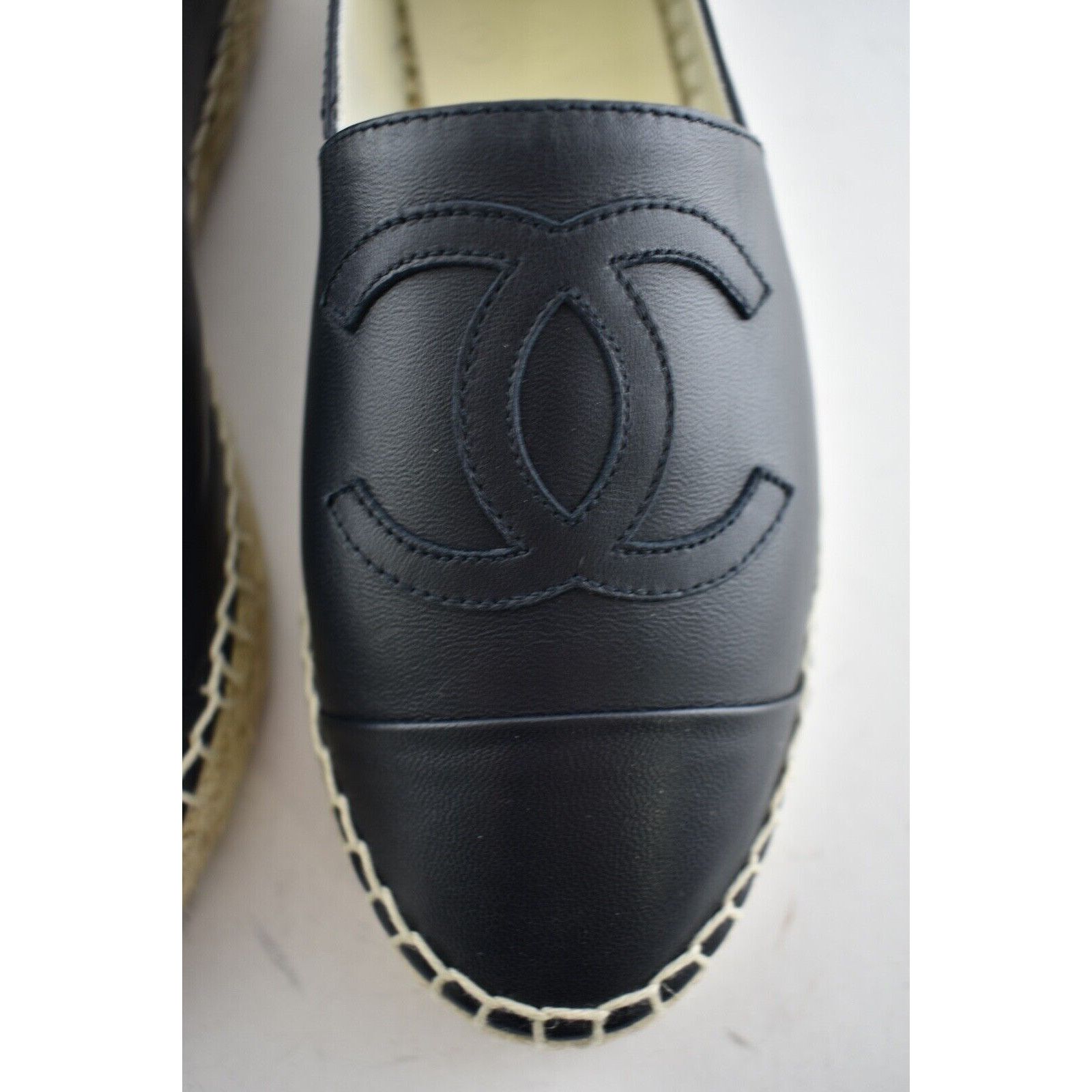 Chanel 18A Lambskin Leather CC Logo Espadrille Ballet Flat 35 Size US 5 / IT 35 - 6 Thumbnail