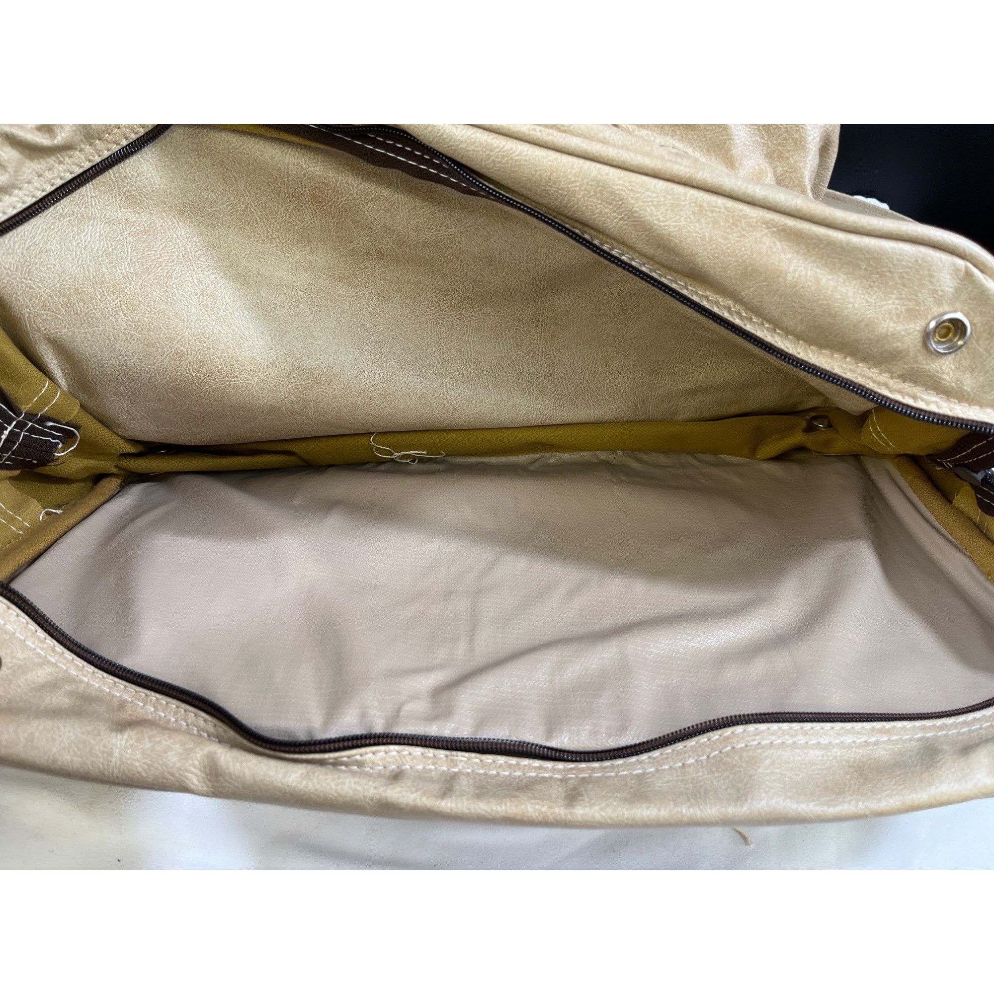 Other Nuccio Bentory Unisex Beige Crossbody Travel Bag SKU 6207 Size ONE SIZE - 7 Thumbnail