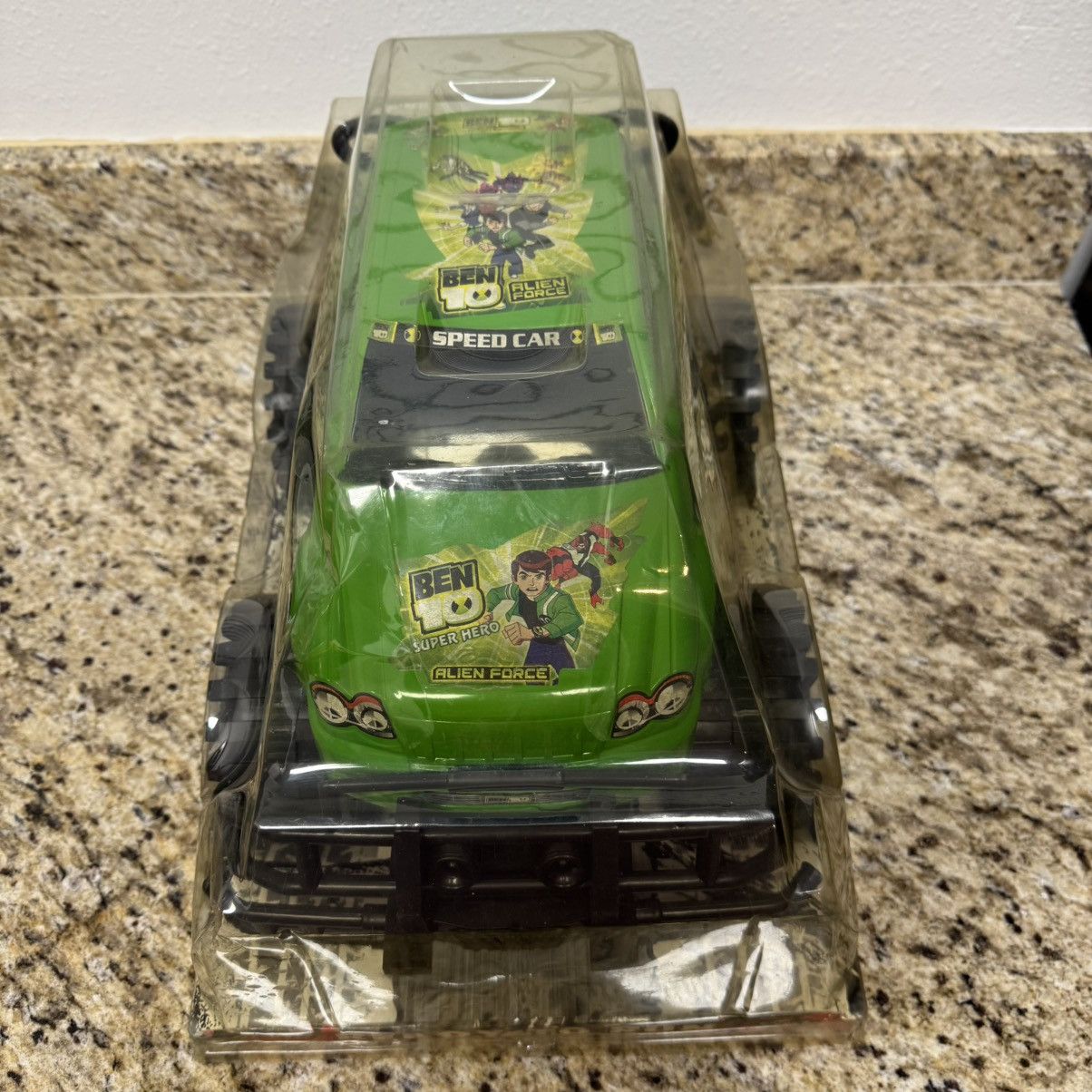 Cartoon Network × Vintage Ben 10 Alien Force Big Wheel Cross-Country Car Monster Truck Size ONE SIZE - 2 Thumbnail