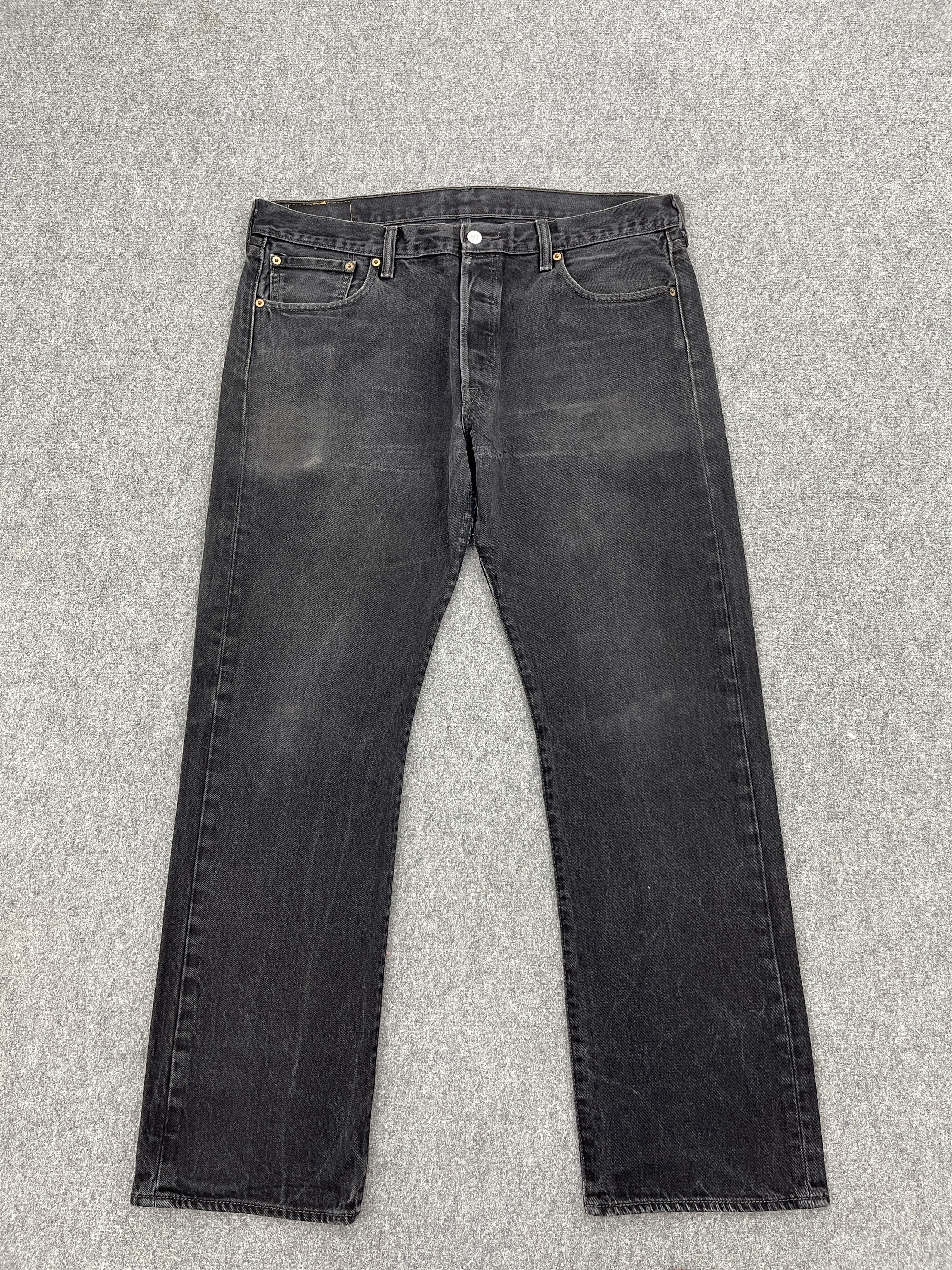 Levi's × Vintage Vintage Levi's 501 Super Black Denim Jeans Size US 36 / EU 52 - 1 Thumbnail